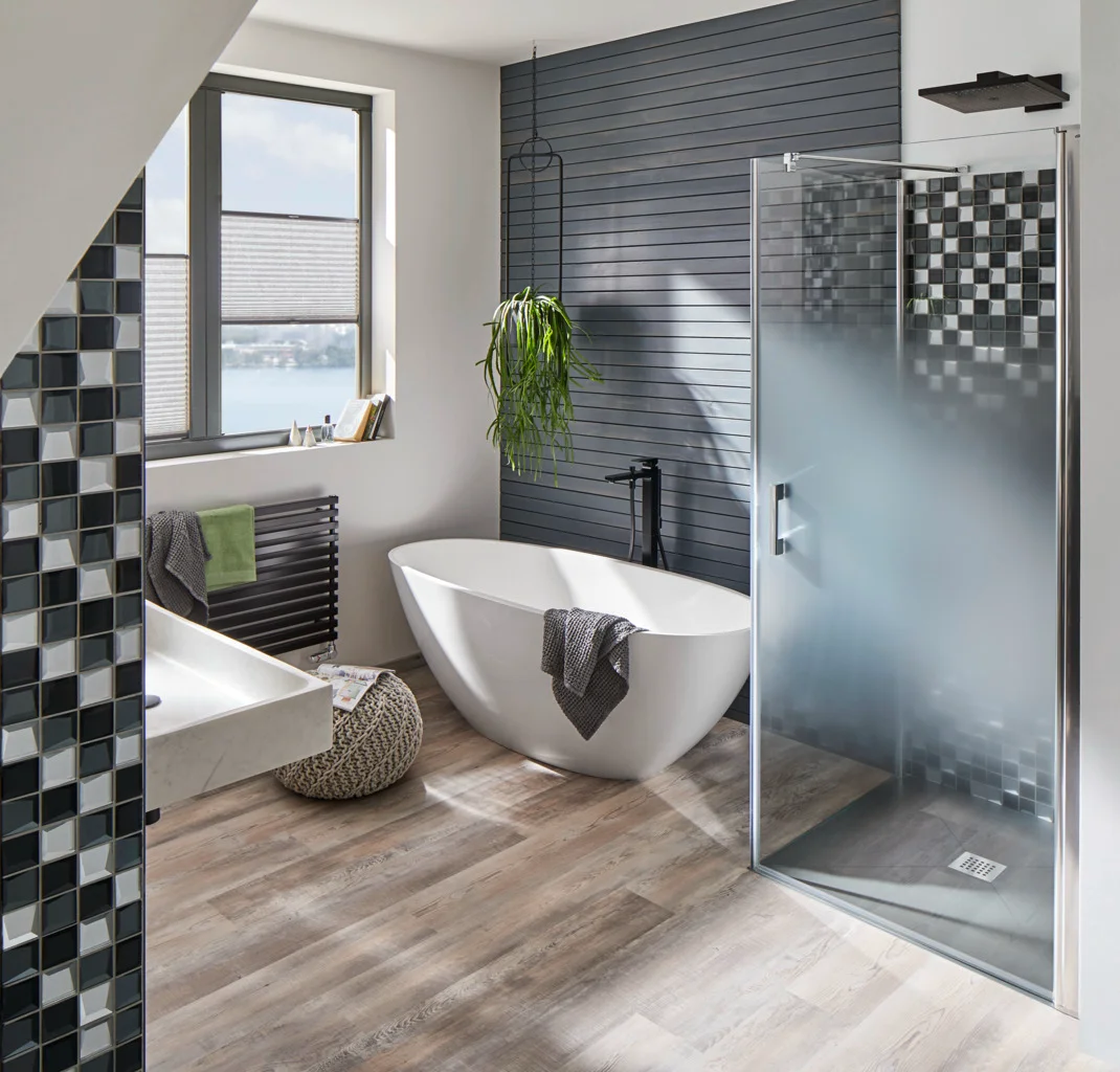 Hansgrohe Metropol Einhebel-Wannenmischer bodenstehend, mattschwarz, Ausladung 235 mm