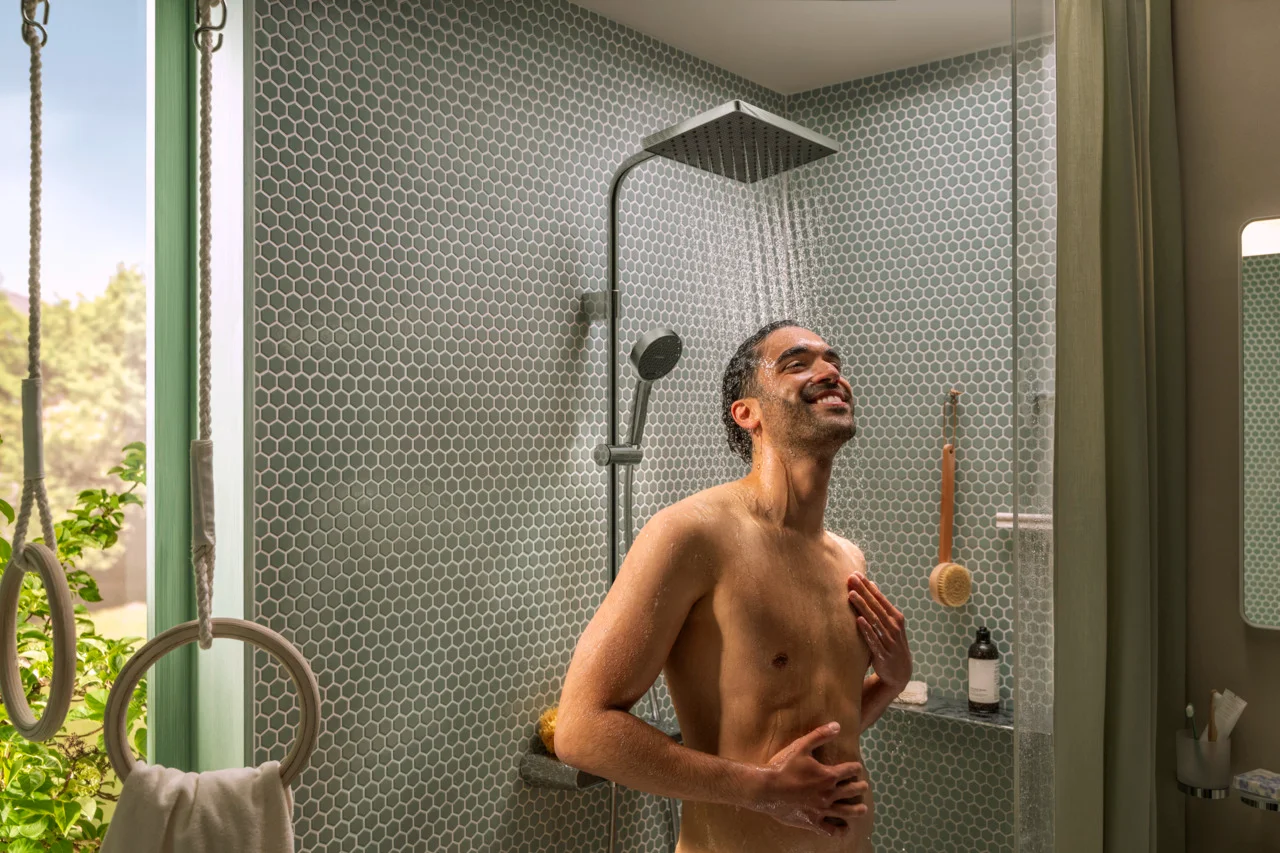 Activera Q Showerpipe 290/180 1jet EcoSmart mit ShowerTablet Select 360 Varia, Oberfläche: Chrom