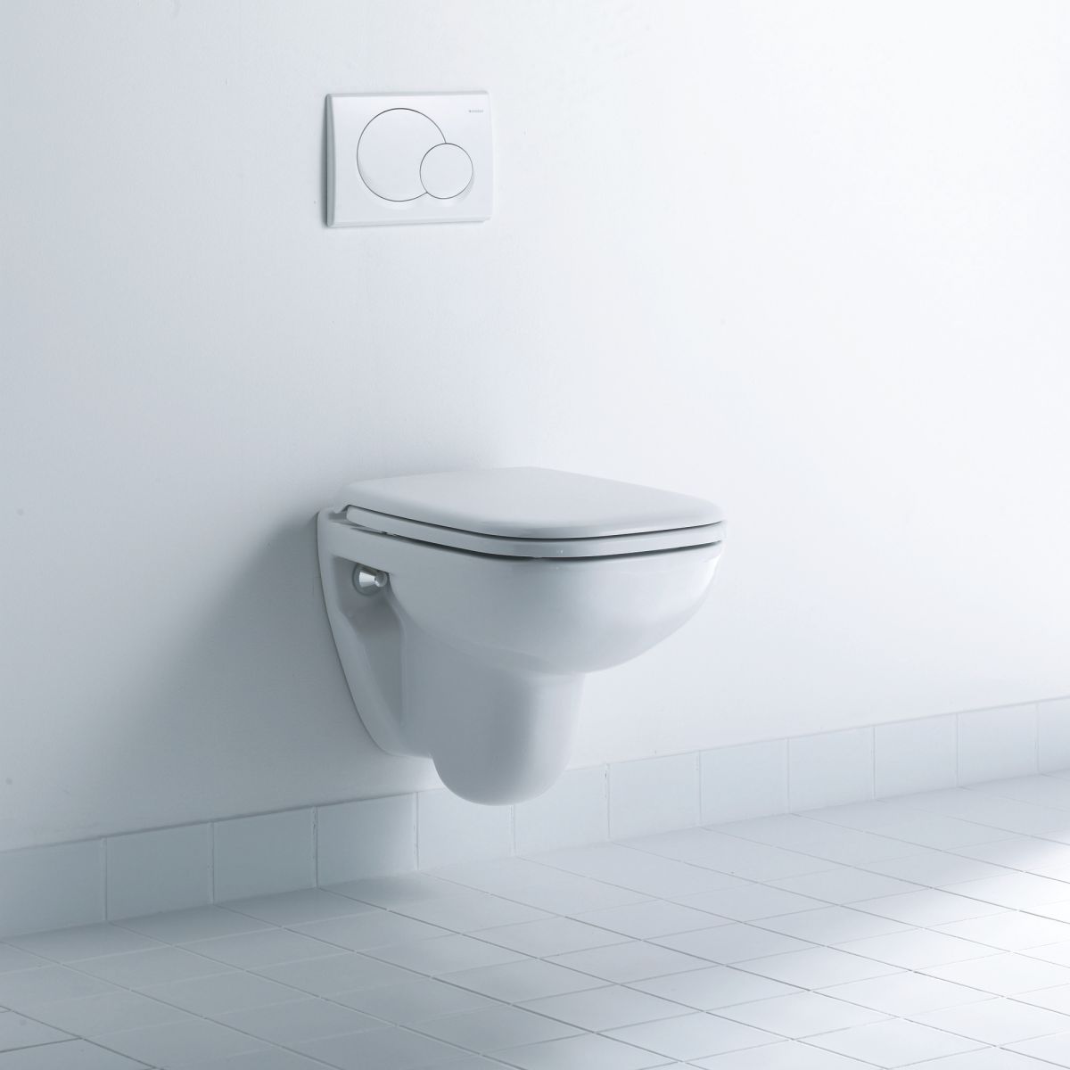 Set Wand-Tiefspül-WC Compact „D-Code“ 35 × 34 × 48 cm mit Spülrand, Duravit WC-Sitz „D-Code“ 36 × 43 × 4 cm Scharniere Edelstahl