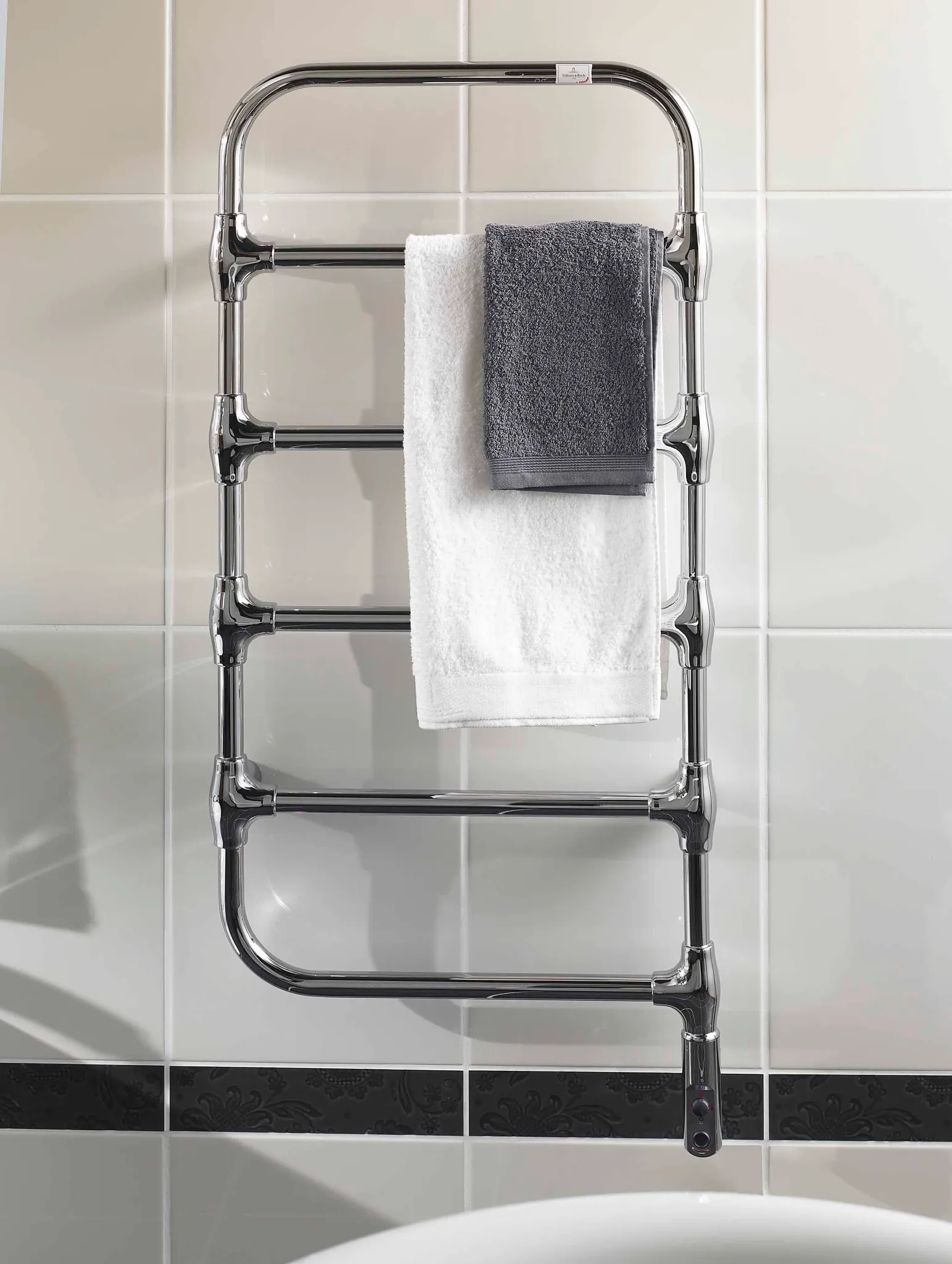 Design-Handtuchwärmer „Nobis“ 50 × 110,4 cm Design-Handtuchwärmer „Nobis“ 50 × 110,4 cm