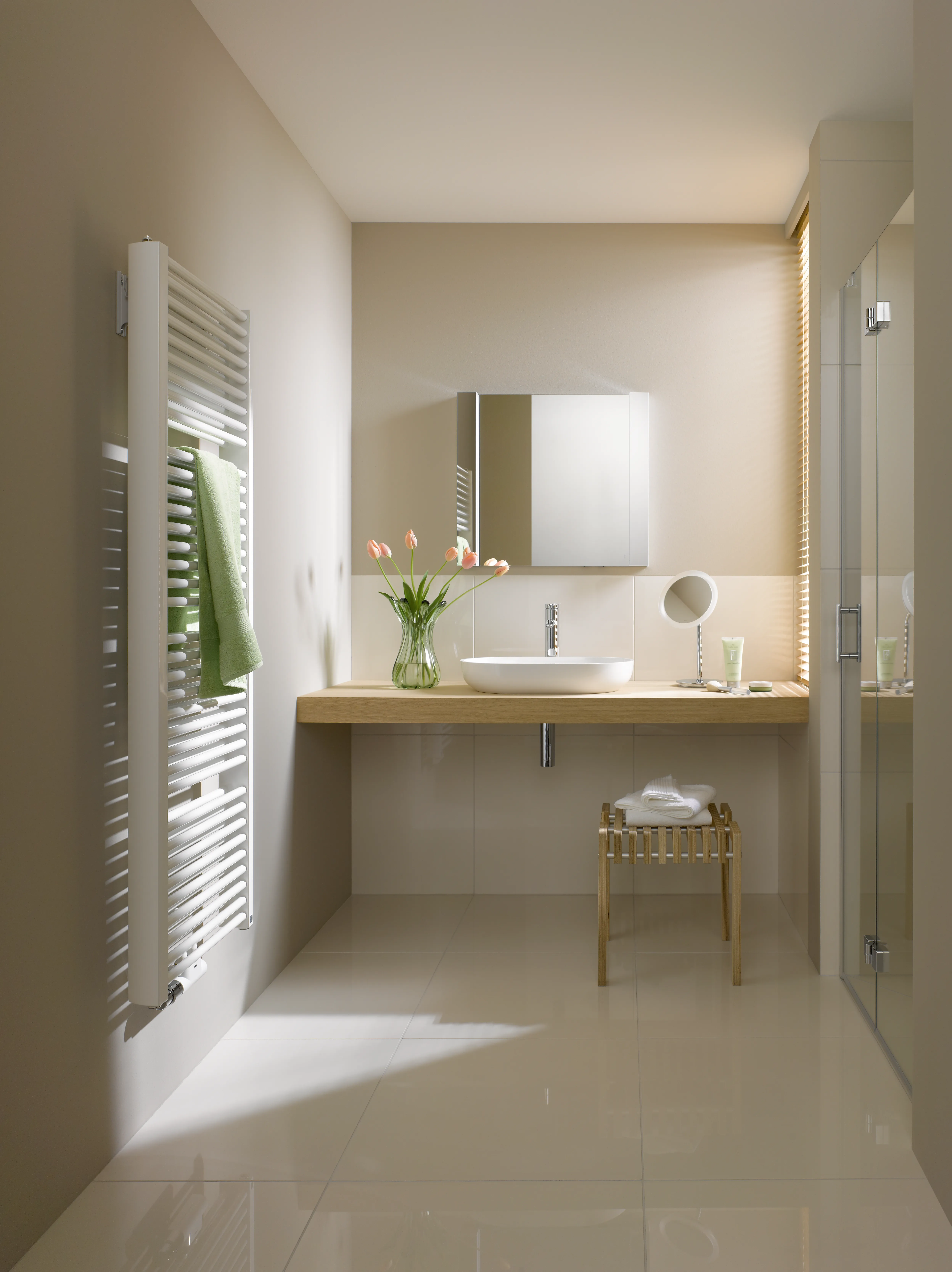 Kermi Design-Heizkörper „Duett®“ 93,4 × 118,8 cm in Weiß Kermi Design-Heizkörper „Duett®“ 93,4 × 118,8 cm in Weiß