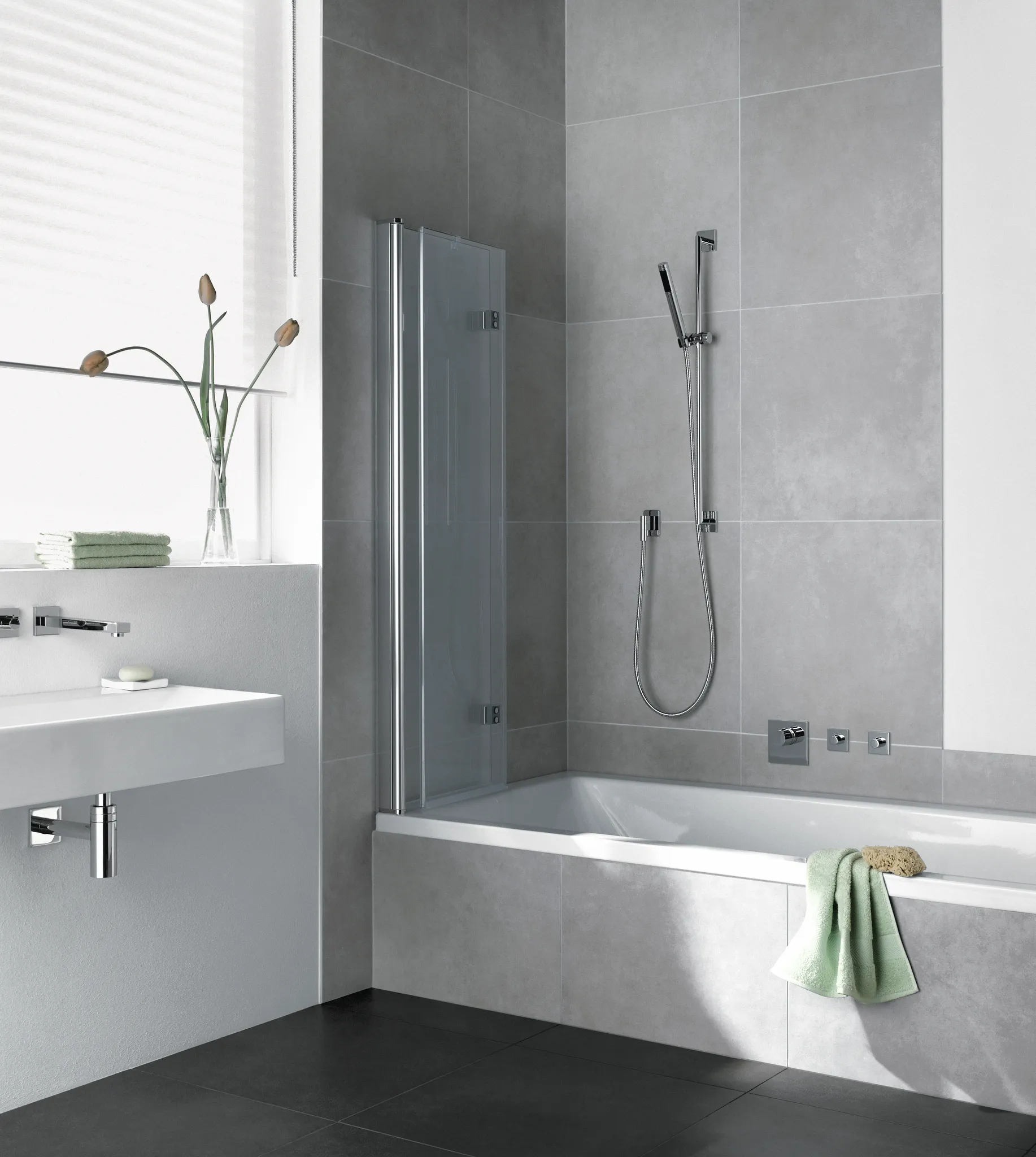 Kermi Badewannenaufsatz Faltwand 2-flügelig links „DIGA“ Glas Klar, Profile Silber Hochglanz, BV: 985 - 1005 mm H: 1500 mm Kermi Badewannenaufsatz Faltwand 2-flügelig links „DIGA“ Glas Klar, Profile Silber Hochglanz, BV: 985 - 1005 mm H: 1500 mm