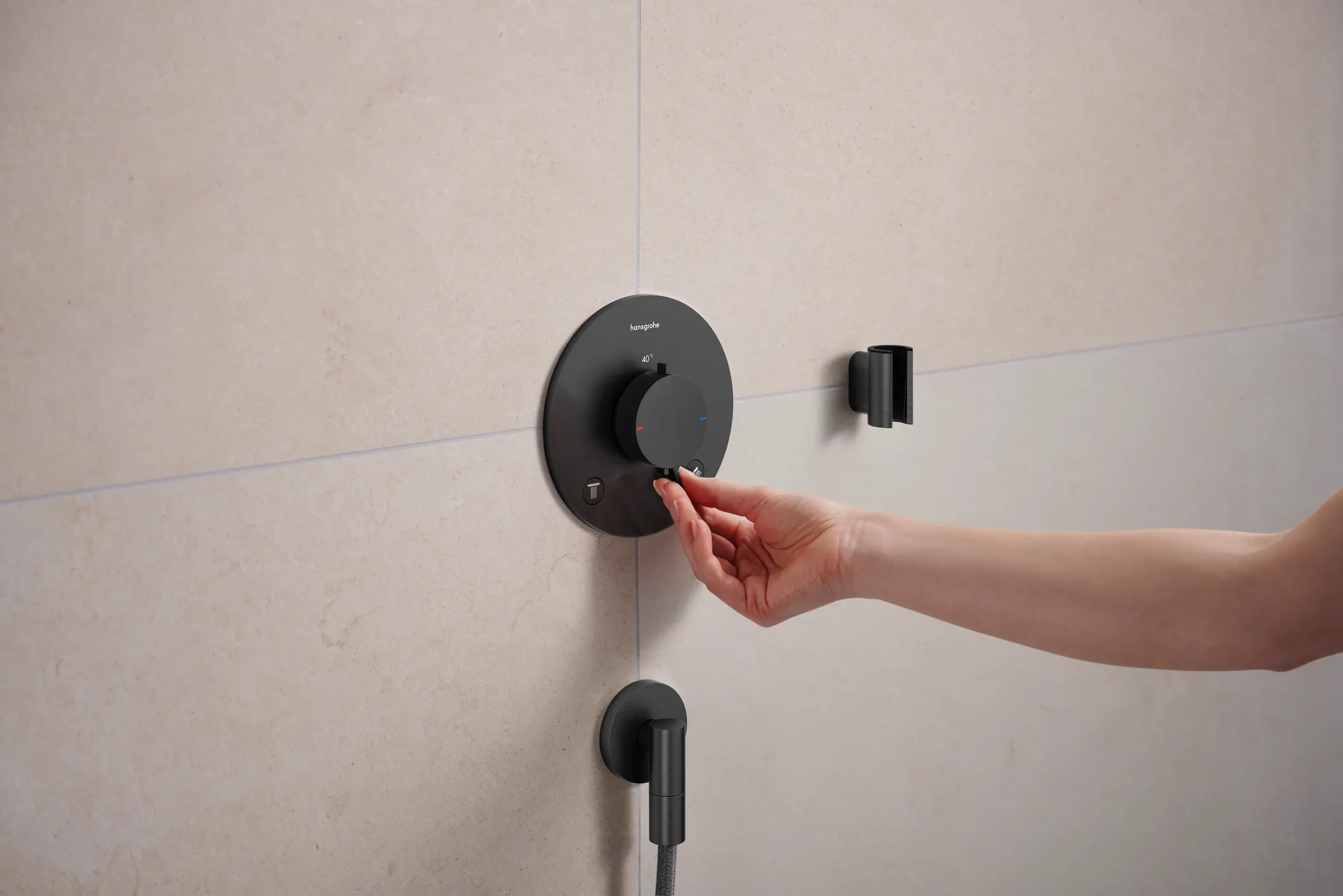 Hansgrohe Porter Fine Brausehalter, Brushed Black Chrome Hansgrohe Porter Fine Brausehalter, Brushed Black Chrome