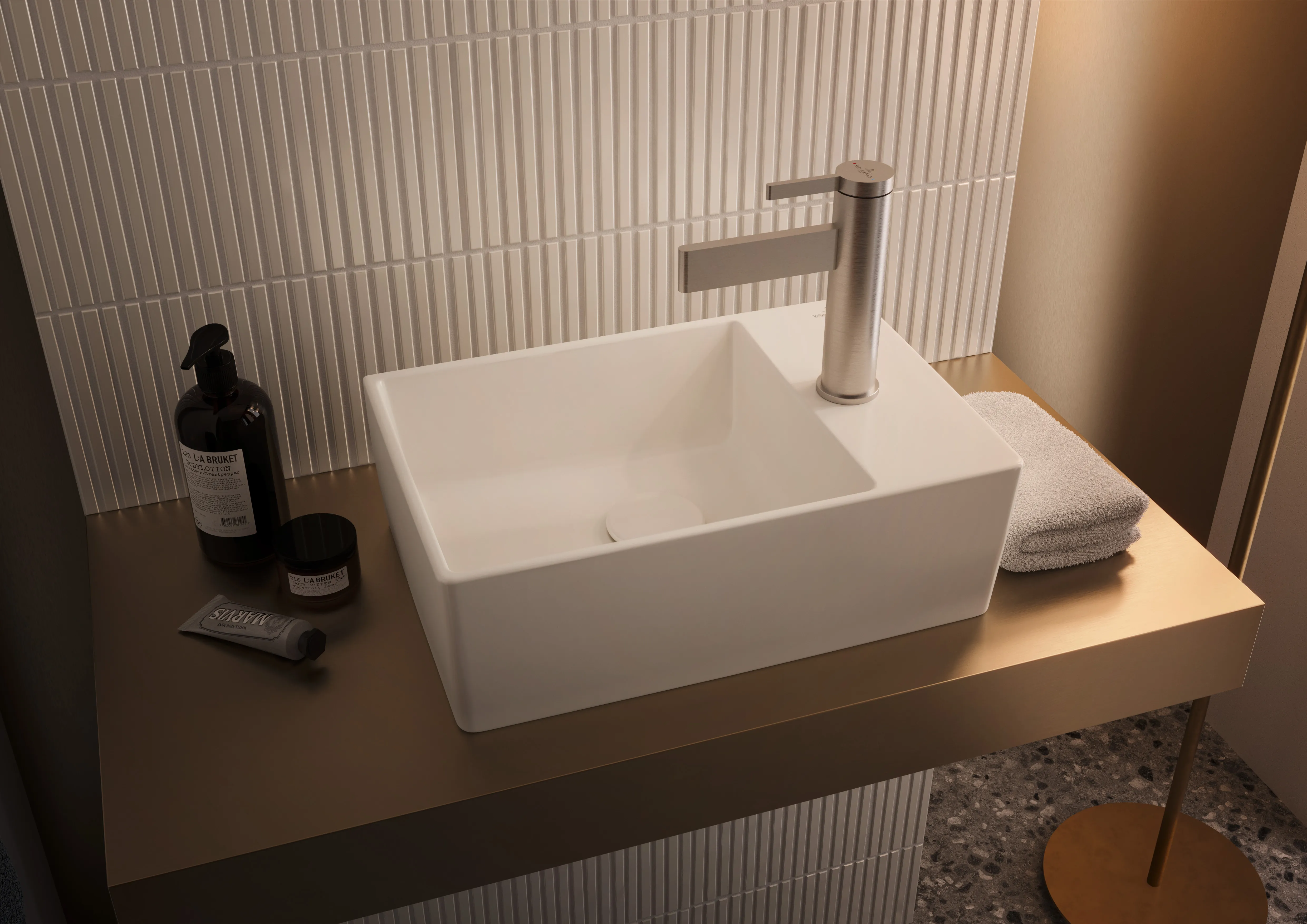 Villeroy & Boch Handwaschbecken aus TitanCeram geschliffen „Memento 2.0“ 400 × 260 × 111 mm, mit Hahnlochbohrung, Hahnlochposition mittig in Weiß Alpin Villeroy & Boch Handwaschbecken aus TitanCeram geschliffen „Memento 2.0“ 400 × 260 × 111 mm, mit Hahnlochbohrung, Hahnlochposition mittig in Weiß Alpin