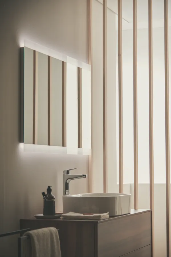 Ideal Standard MIRROR&LIGHT Wandspiegel T3349BH, 1200x26x700mm, Neutral Ideal Standard MIRROR&LIGHT Wandspiegel T3349BH, 1200x26x700mm, Neutral
