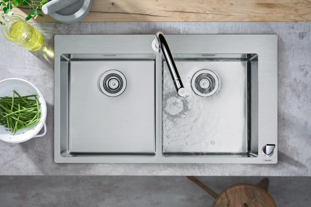 Hansgrohe Metris Select M71 2-Loch Einhebel-Küchenmischer mit Ausziehbrause, Chrom, 35 mm Bohrung, 200 mm ComfortZone, 110° oder 150° Schwenkbereich