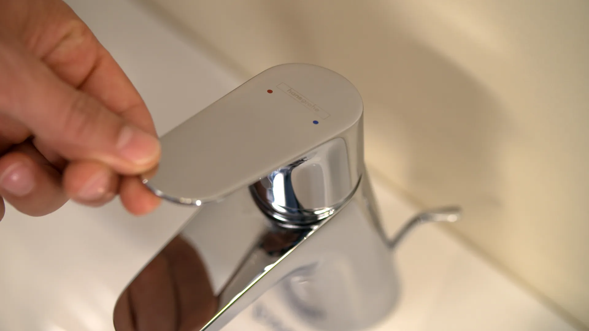 Hansgrohe Focus Einhebel-Waschtischmischer 70 mit Zugstangen-Ablaufgarnitur, Chrom Hansgrohe Focus Einhebel-Waschtischmischer 70 mit Zugstangen-Ablaufgarnitur, Chrom