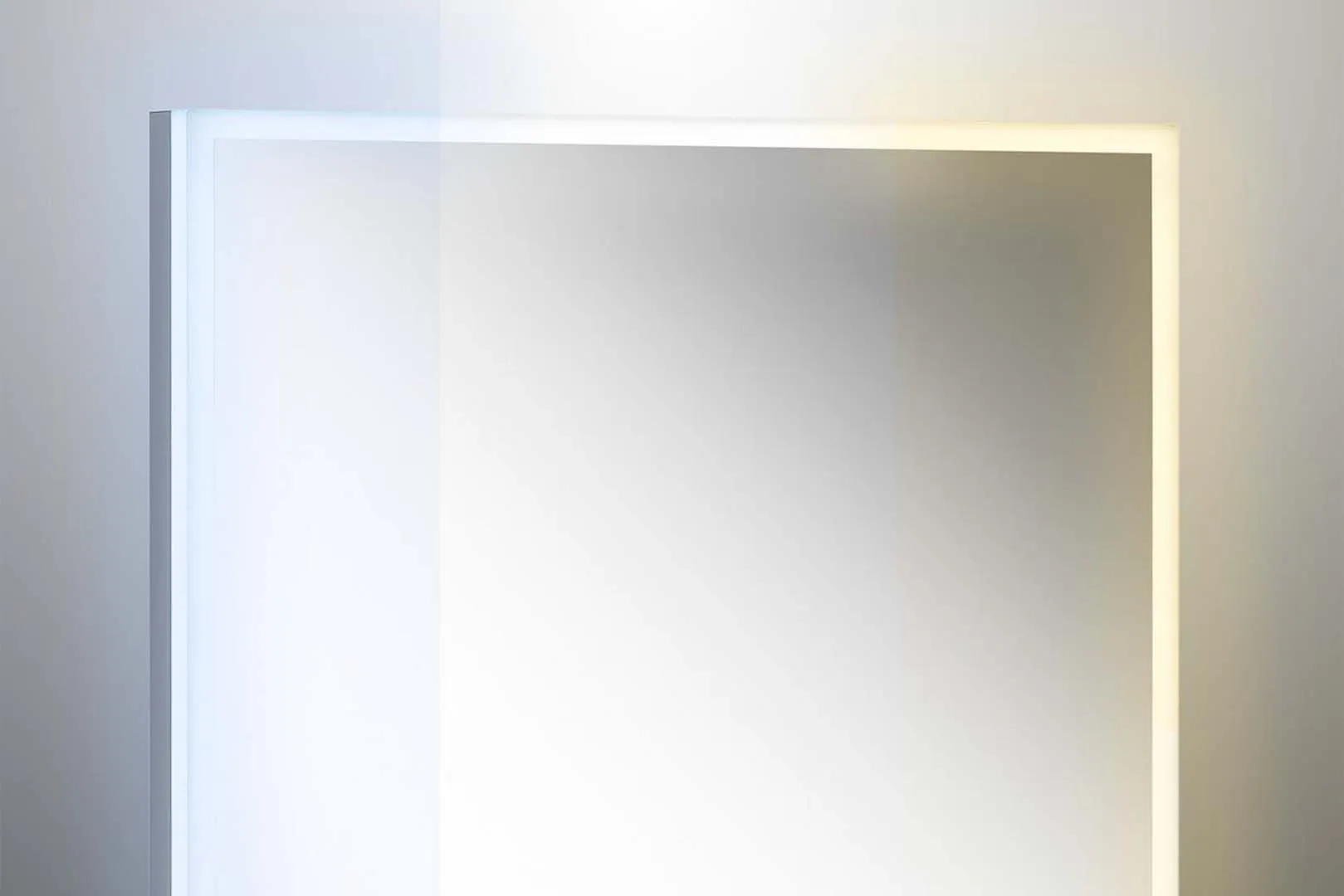 Schneider Lichtspiegel GLOW HCL A/SP 80/HCL/SH, LED-Beleuchtung 2000-6500K, Human Centric Lighting, Aufputzmontage, 800x760x55 mm, schwarz matt Schneider Lichtspiegel GLOW HCL A/SP 80/HCL/SH, LED-Beleuchtung 2000-6500K, Human Centric Lighting, Aufputzmontage, 800x760x55 mm, schwarz matt