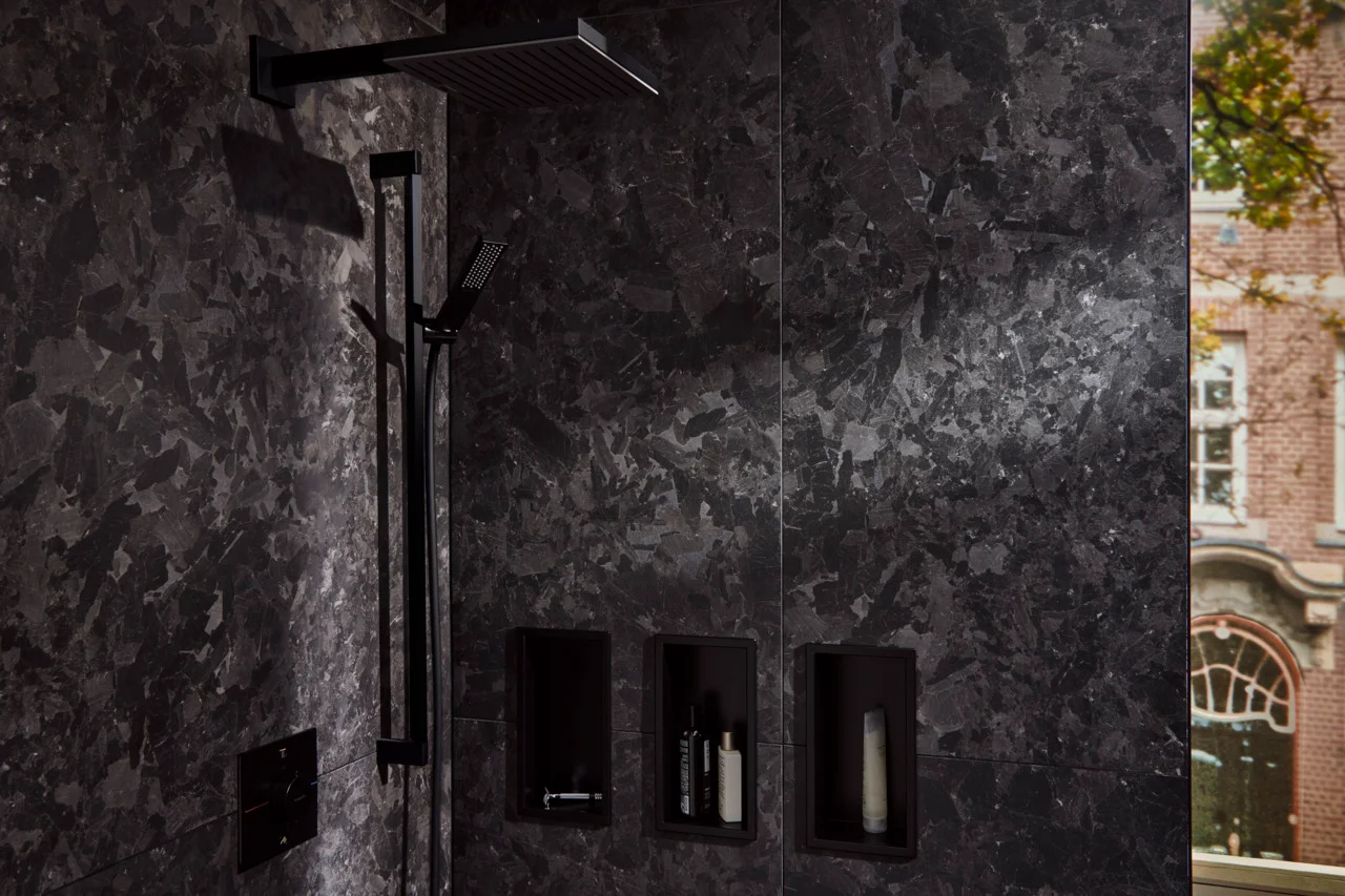 Hansgrohe XtraStoris Original Wandnische mit Rahmen 300x150x100 mm, mattschwarz, Edelstahl V2A, pulverbeschichtet