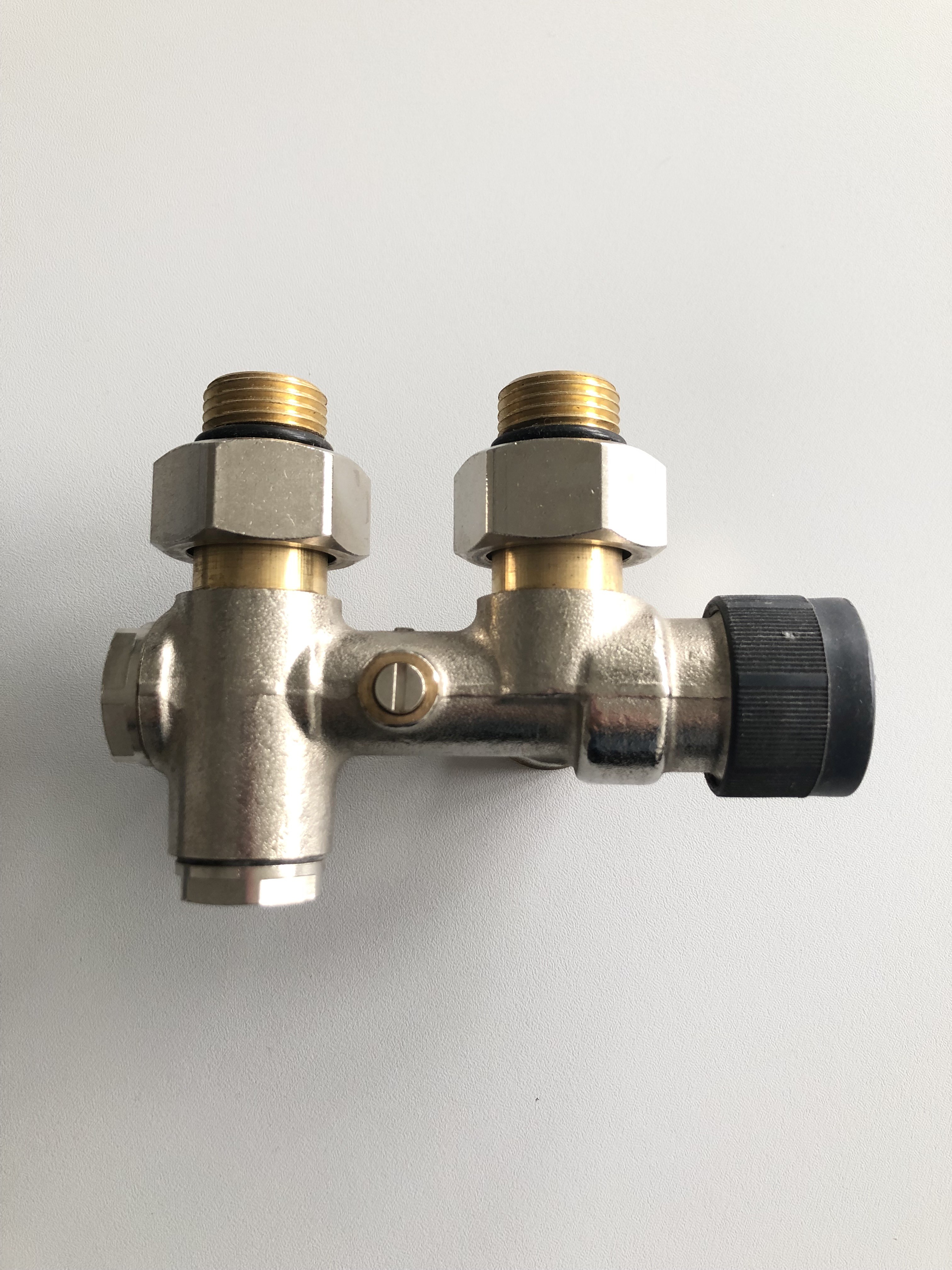 Anschlussgarnitur Yucca, MTW Kit. SUB color, Sonderangebot 8200976021 Anschlussgarnitur Yucca, MTW Kit. SUB color, Sonderangebot 8200976021