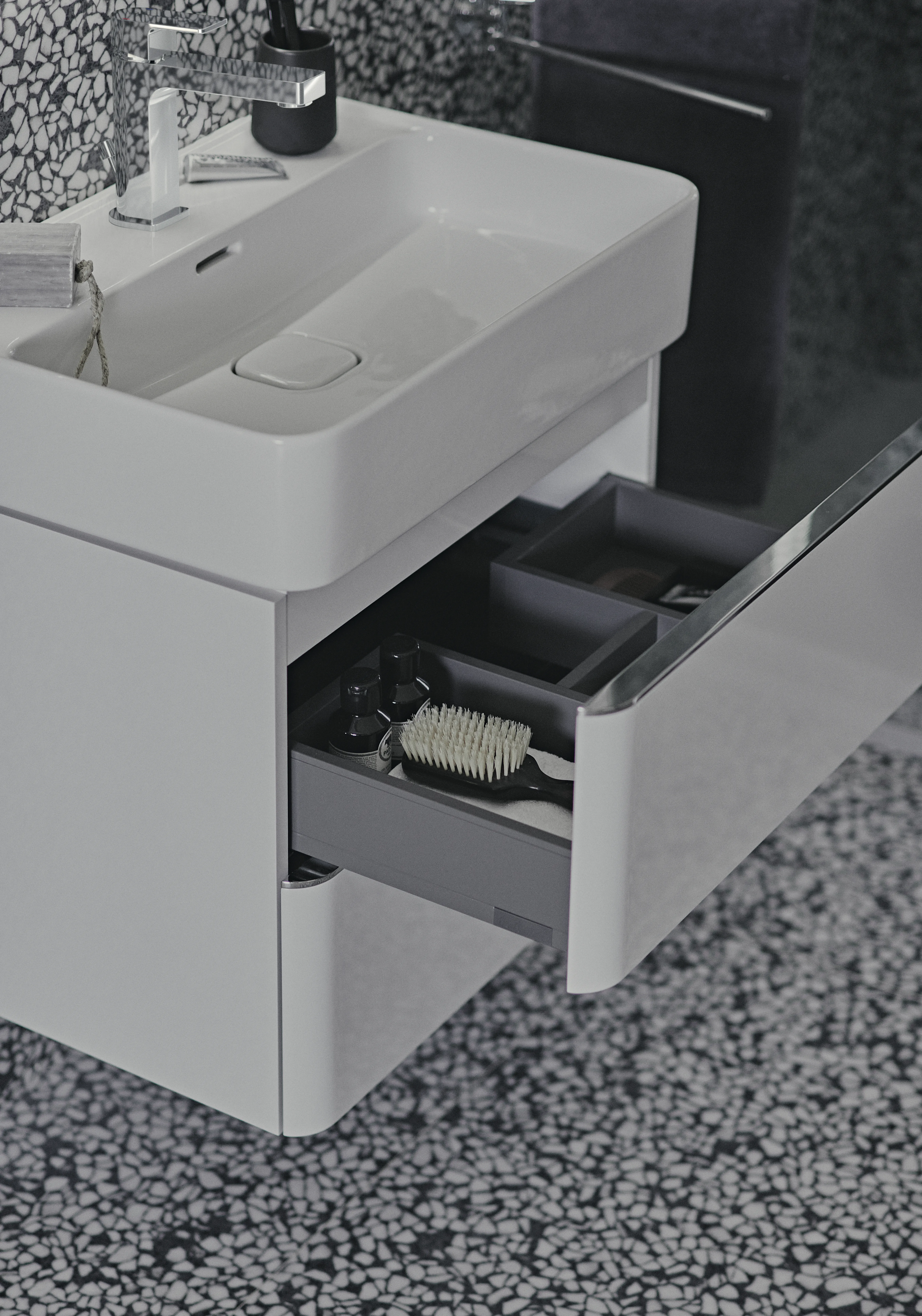 Ideal Standard Waschtisch Strada II, 1 Hahnloch, mit Überlauf, 600x430x170mm, Weiß