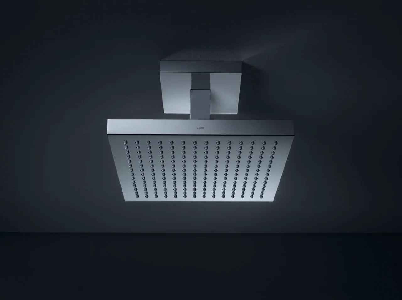 Hansgrohe AXOR ShowerSolutions Kopfbrause Starck 240x240 mm, Chrom, Deckenanschluss, RainAir Strahl, 12 l/min Durchfluss