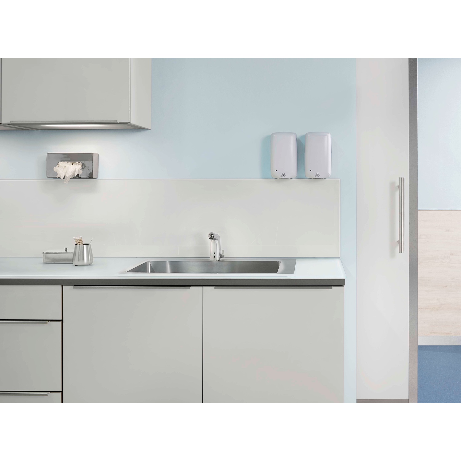 Hansa Waschtischarmatur, elektronisch „Medipro“ Ausladung 117 mm in Chrom Hansa Waschtischarmatur, elektronisch „Medipro“ Ausladung 117 mm in Chrom