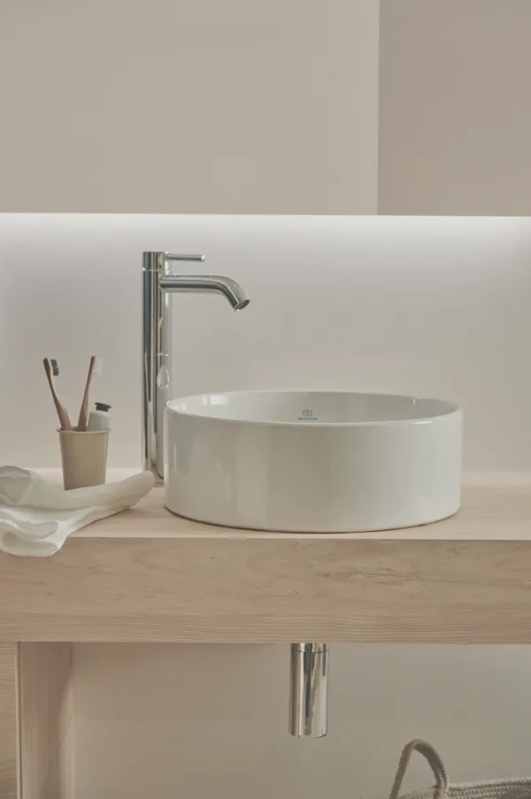 Ideal Standard Waschtischarmatur Ceraline, verlängerter Sockel, Chrom Ideal Standard Waschtischarmatur Ceraline, verlängerter Sockel, Chrom