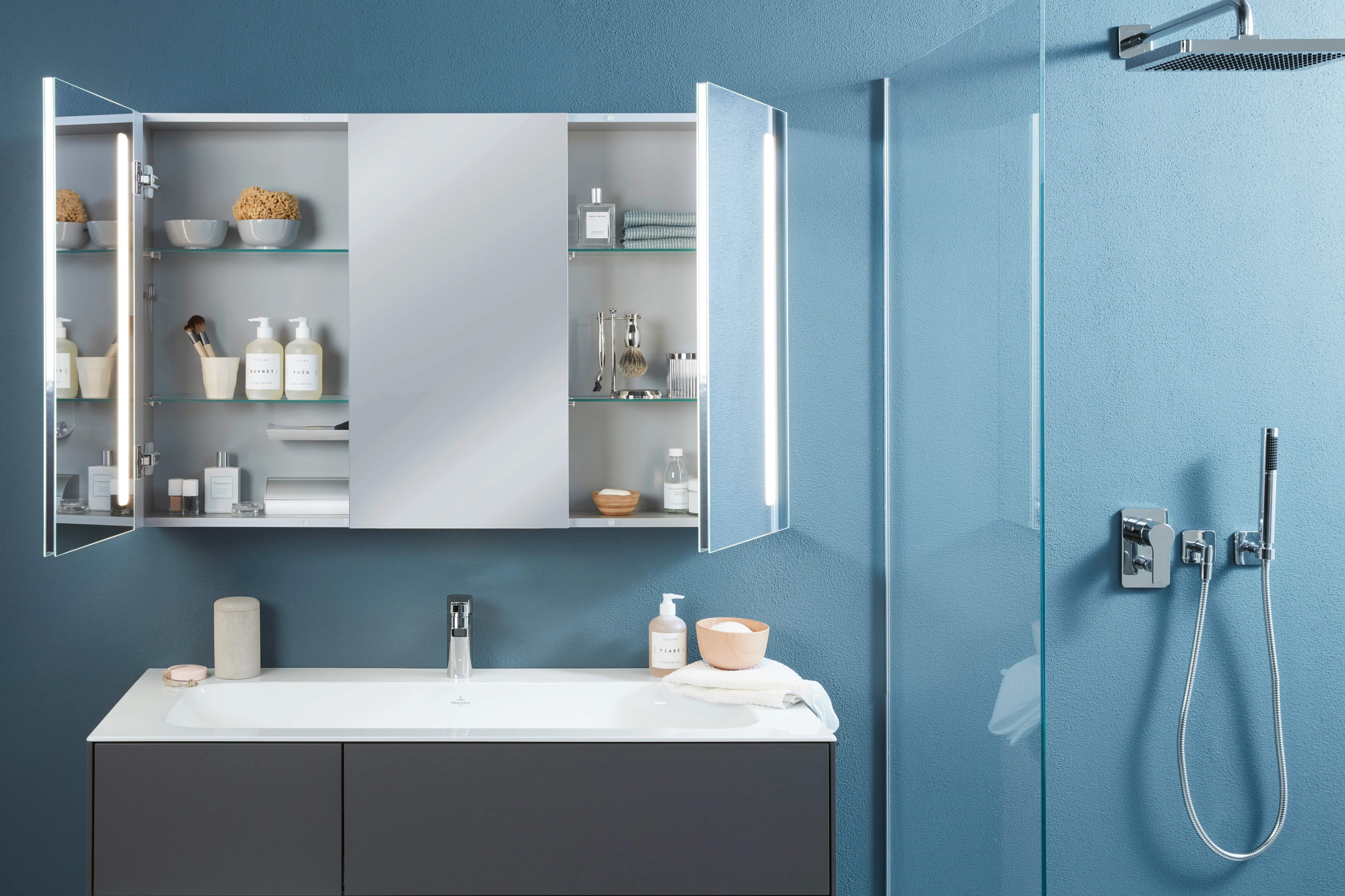 Villeroy & Boch Schrankwaschtisch aus TitanCeram „Finion“ 1200 × 500 × 160 mm, mit Hahnlochbohrung, Hahnlochposition mittig in Weiß Alpin, mit CeramicPlus Villeroy & Boch Schrankwaschtisch aus TitanCeram „Finion“ 1200 × 500 × 160 mm, mit Hahnlochbohrung, Hahnlochposition mittig in Weiß Alpin, mit CeramicPlus