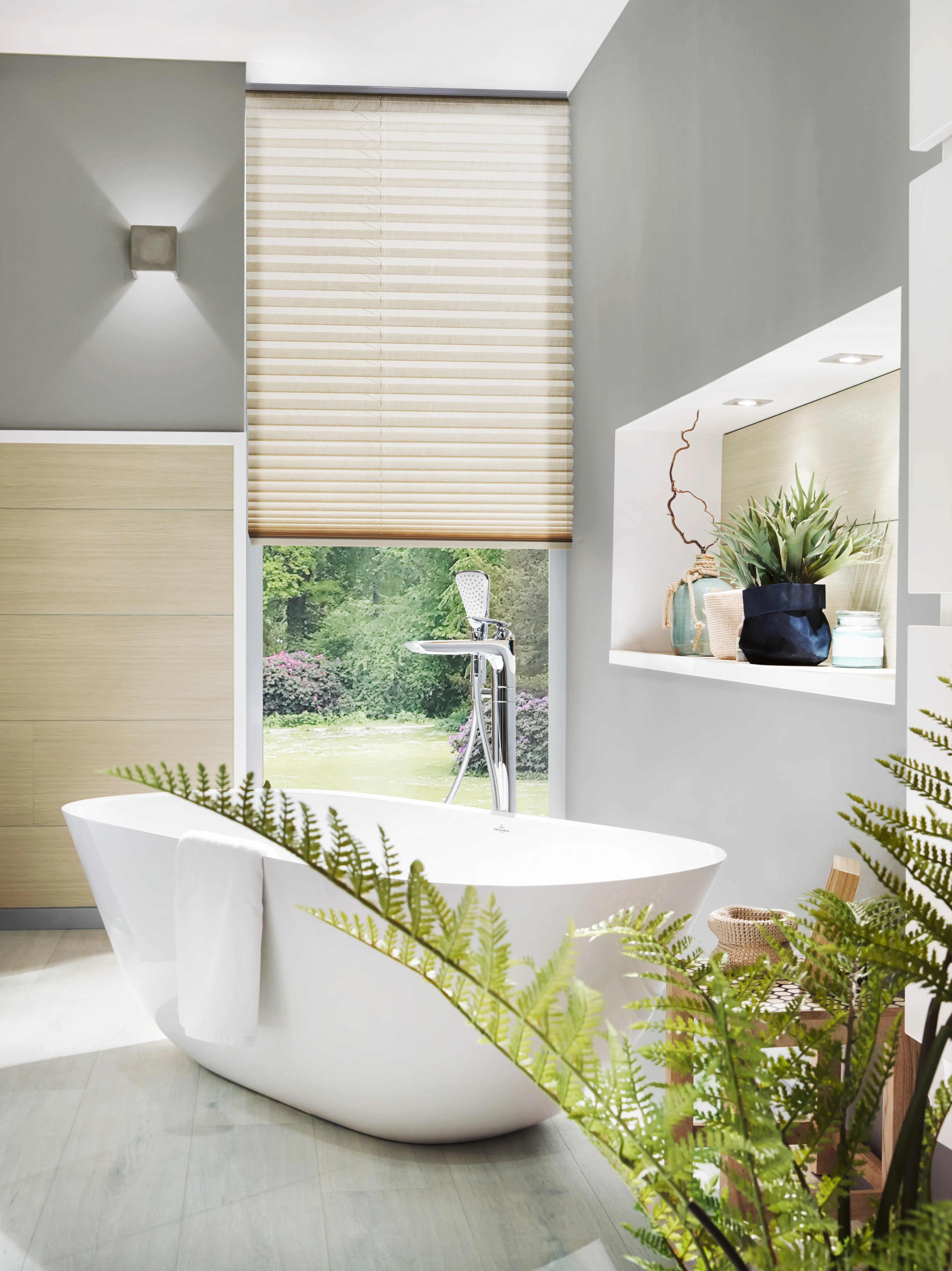Villeroy & Boch Badewanne „Theano“ freistehend oval 155 × 75 cm, Fußablauf in Weiß Alpin