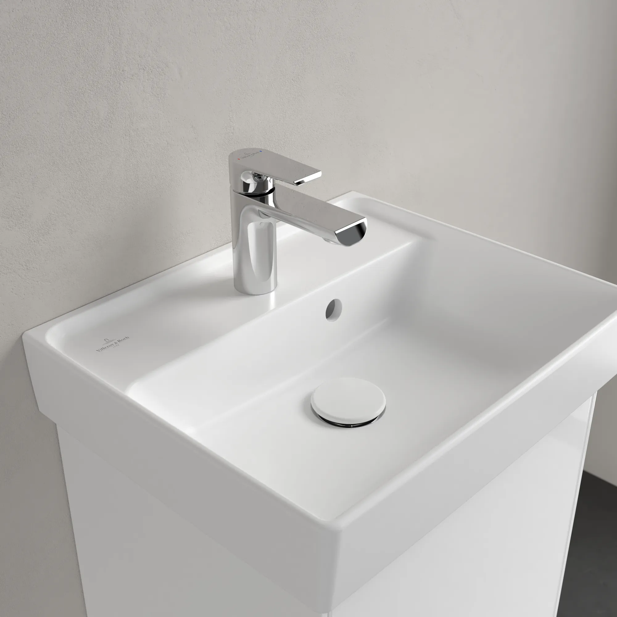Villeroy & Boch Handwaschbecken aus TitanCeram „Collaro“ 450 × 370 × 150 mm, mit Hahnlochbohrung, Hahnlochposition mittig in Stone White Villeroy & Boch Handwaschbecken aus TitanCeram „Collaro“ 450 × 370 × 150 mm, mit Hahnlochbohrung, Hahnlochposition mittig in Stone White
