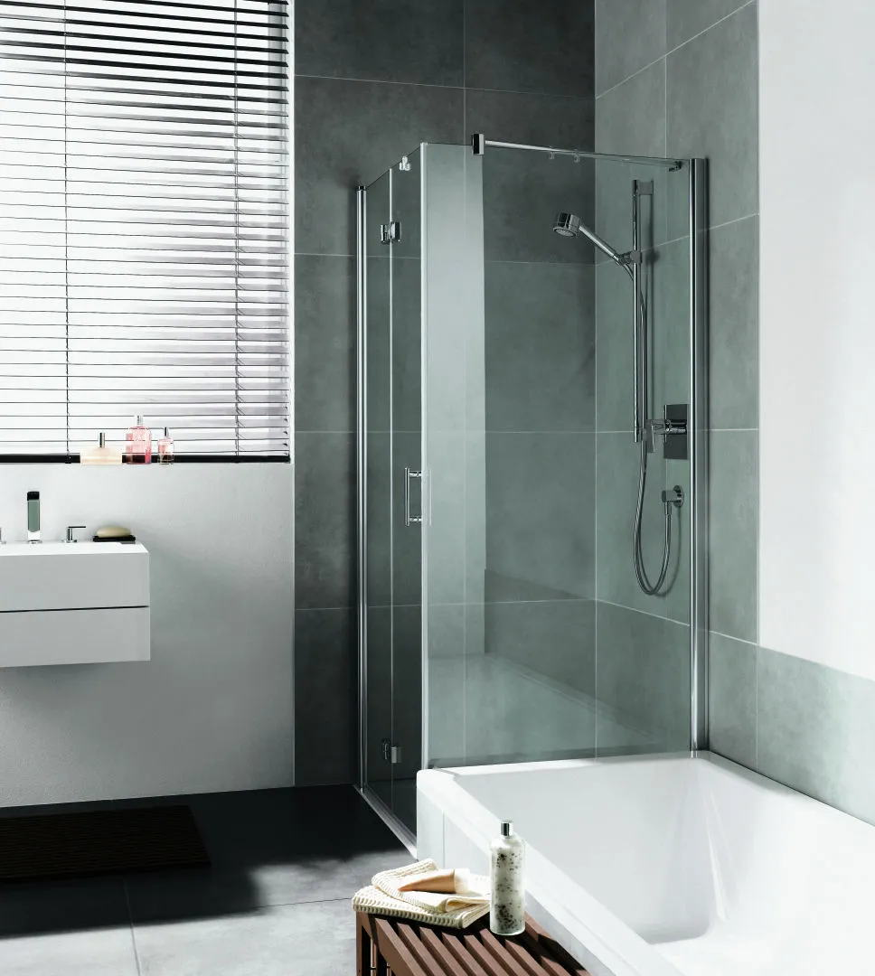 Kermi verkürzte Seitenwand neben Badewanne für Ecke „Diga“ Glas Klar, Profile Silber Hochglanz, BV: 680 - 700 mm WE: 690 - 710 mm H: 1600 mm