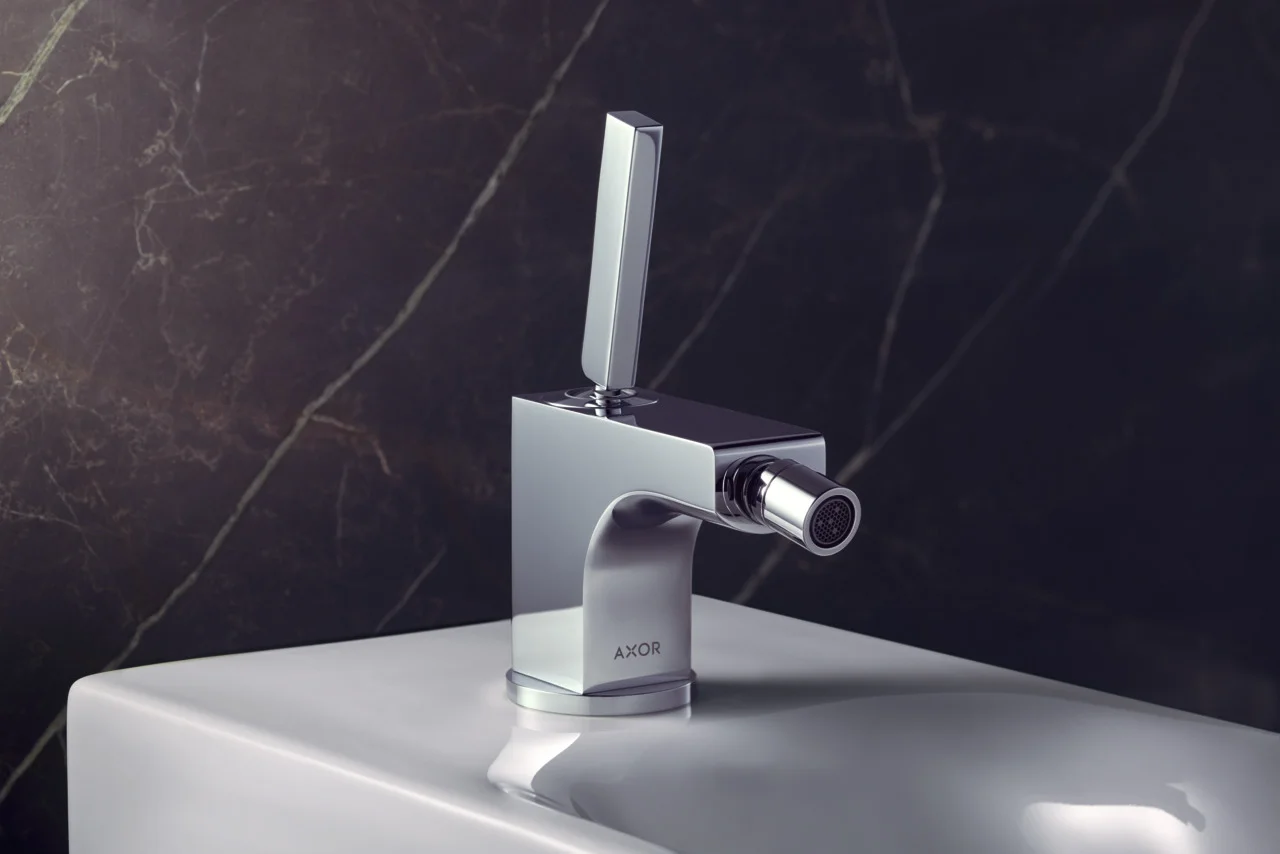 Hansgrohe AXOR Citterio Bidetmischer Einhebel chrom Ausladung 112 mm Auslaufhöhe 74 mm Kugelgelenk-Luftsprudler Laminarstrahl max. Durchfluss 7,2 l/min Keramikmischsystem für Durchlauferhitzer geeignet Zugstangen-Ablaufgarnitur G 11/4 Anschlussart G 3/8 Hansgrohe AXOR Citterio Bidetmischer Einhebel chrom Ausladung 112 mm Auslaufhöhe 74 mm Kugelgelenk-Luftsprudler Laminarstrahl max. Durchfluss 7,2 l/min Keramikmischsystem für Durchlauferhitzer geeignet Zugstangen-Ablaufgarnitur G 11/4 Anschlussart G 3/8