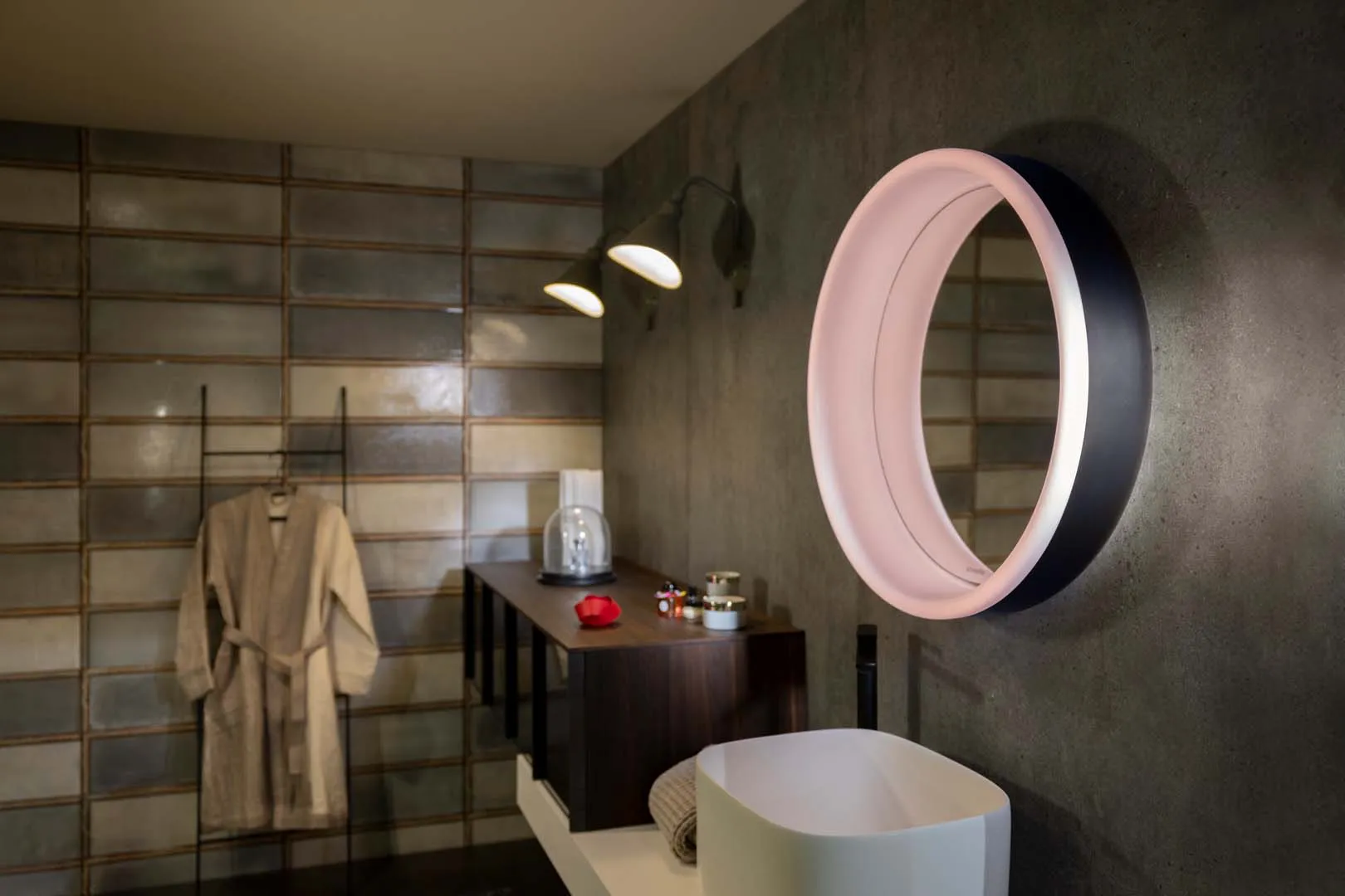 Schneider Lichtspiegel LUN1/SP 73/D2W – Edelstahlgehäuse, LED-Beleuchtung Dim2Warm, Aufputz-/Unterputzmontage Schneider Lichtspiegel LUN1/SP 73/D2W – Edelstahlgehäuse, LED-Beleuchtung Dim2Warm, Aufputz-/Unterputzmontage