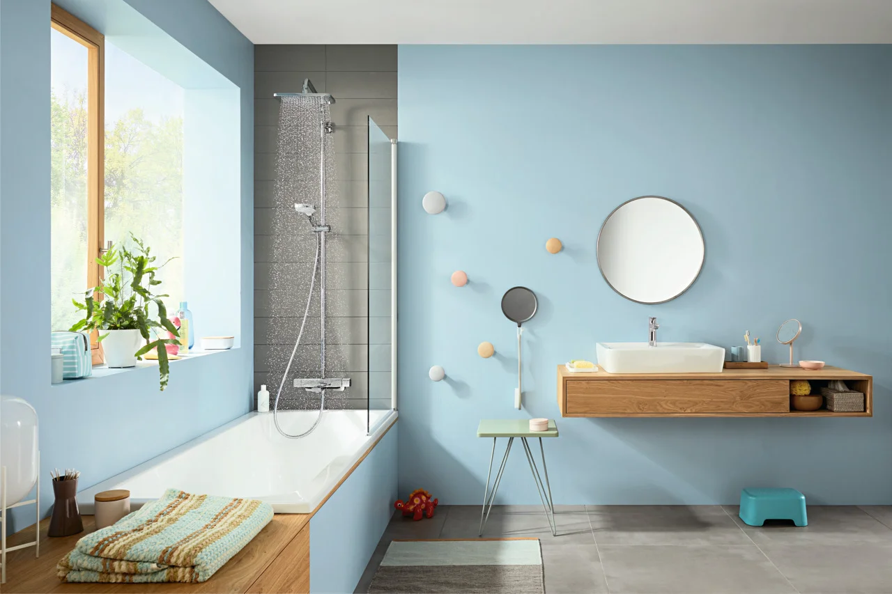 Hansgrohe Croma E Showerpipe 280x170 mm, Chrom, mit Wannenthermostat, RainAir Strahl, 3 Verbraucher Hansgrohe Croma E Showerpipe 280x170 mm, Chrom, mit Wannenthermostat, RainAir Strahl, 3 Verbraucher