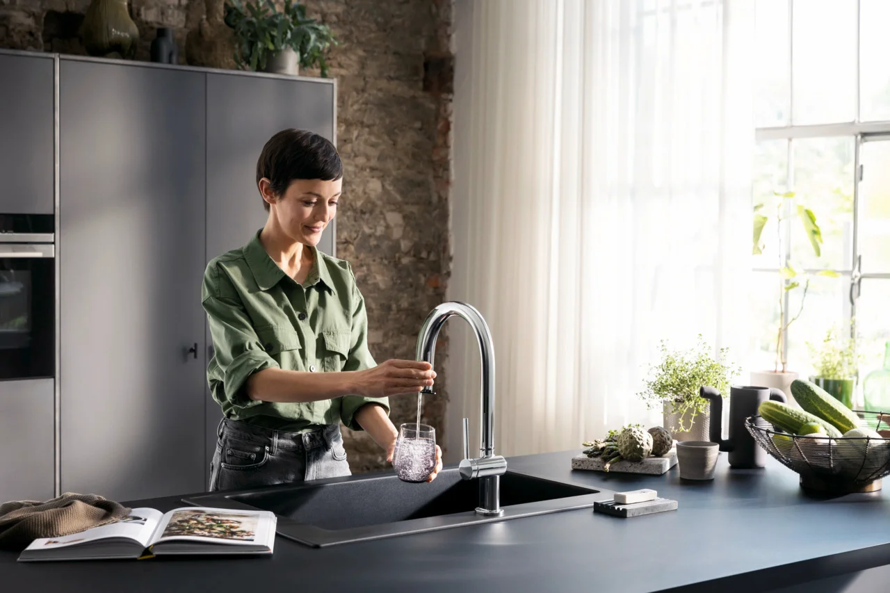 Hansgrohe Aqittura M91 SodaSystem 210 Auszieharm mit sBox, Chrom, Hahnlochbohrung 35 mm, max. Auszugslänge 76 cm Hansgrohe Aqittura M91 SodaSystem 210 Auszieharm mit sBox, Chrom, Hahnlochbohrung 35 mm, max. Auszugslänge 76 cm