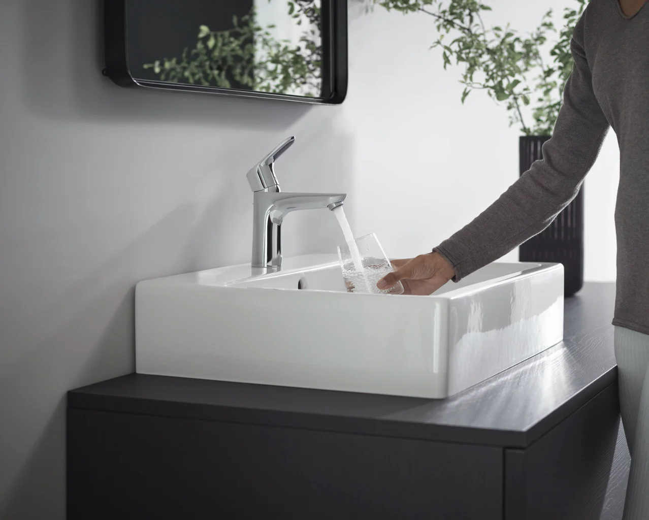 Hansgrohe Waschtischmischer Focus CoolStart, Chrom, Ausladung 119 mm, Auslaufhöhe 94 mm, Hebelgriff, Normalstrahl, max. Durchflussmenge 5 l/min Hansgrohe Waschtischmischer Focus CoolStart, Chrom, Ausladung 119 mm, Auslaufhöhe 94 mm, Hebelgriff, Normalstrahl, max. Durchflussmenge 5 l/min
