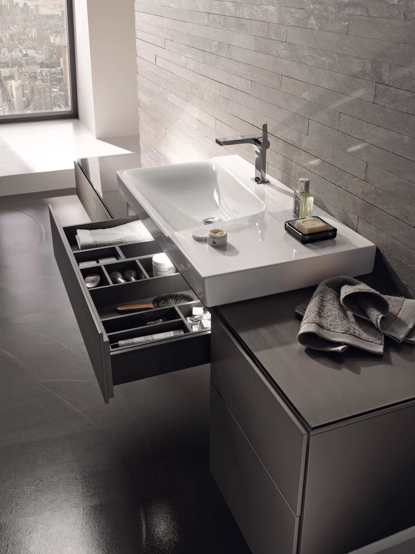 Geberit Waschtischunterschrank „Xeno2“ sculturagrau / Melamin Holzstruktur Geberit Waschtischunterschrank „Xeno2“ sculturagrau / Melamin Holzstruktur