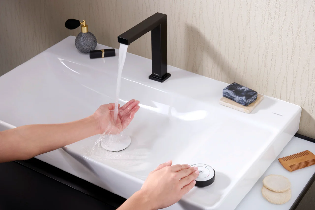 Hansgrohe Xelu Q Waschtisch, Keramik, weiß, 800 x 480 mm, 100 mm Beckenhöhe, wandhängend, mit Ablage rechts und SmartClean-Glasur Hansgrohe Xelu Q Waschtisch, Keramik, weiß, 800 x 480 mm, 100 mm Beckenhöhe, wandhängend, mit Ablage rechts und SmartClean-Glasur