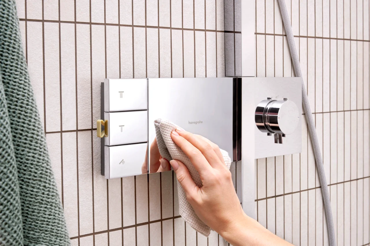Hansgrohe Showerpipe Raindance Alive S 300 2jet EcoSmart Chrom, Aufputzinstallation, 150 ± 12 mm Stichmaß