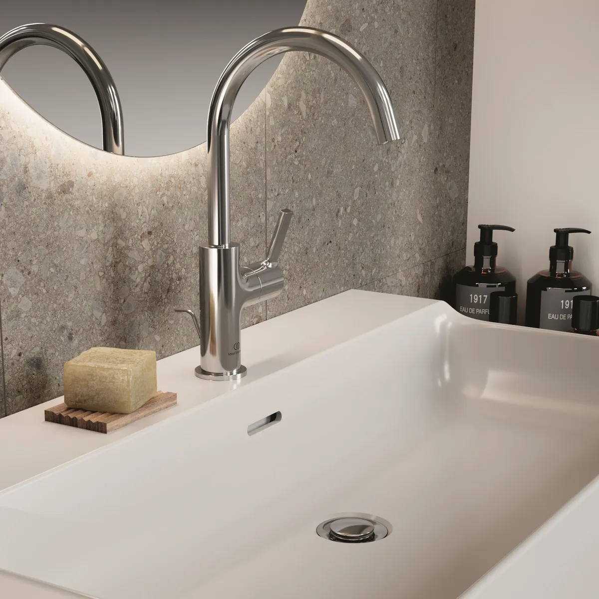 Waschtischarmatur Joy, mit hohem Auslauf, mit Ablaufgarnitur, Ausladung 169mm, Brushed Gold