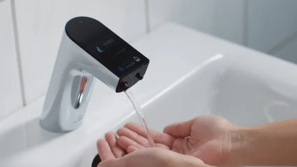 Sensor-Waschtischarmatur Intellimix, mit Seife, Chrom Sensor-Waschtischarmatur Intellimix, mit Seife, Chrom