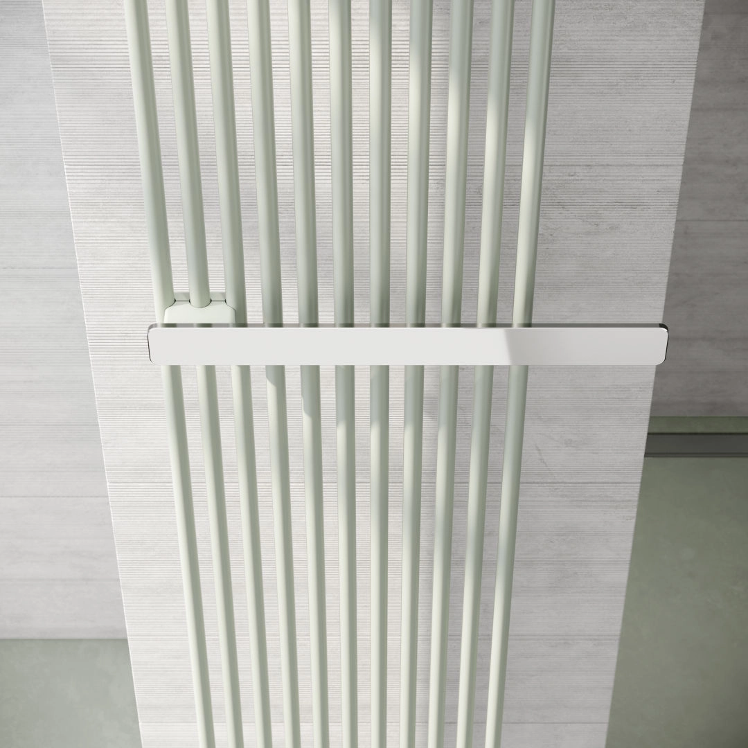 Kermi Design-Heizkörper „Pio® plus“ 39 × 180 cm in glanzsilber Metallic Kermi Design-Heizkörper „Pio® plus“ 39 × 180 cm in glanzsilber Metallic