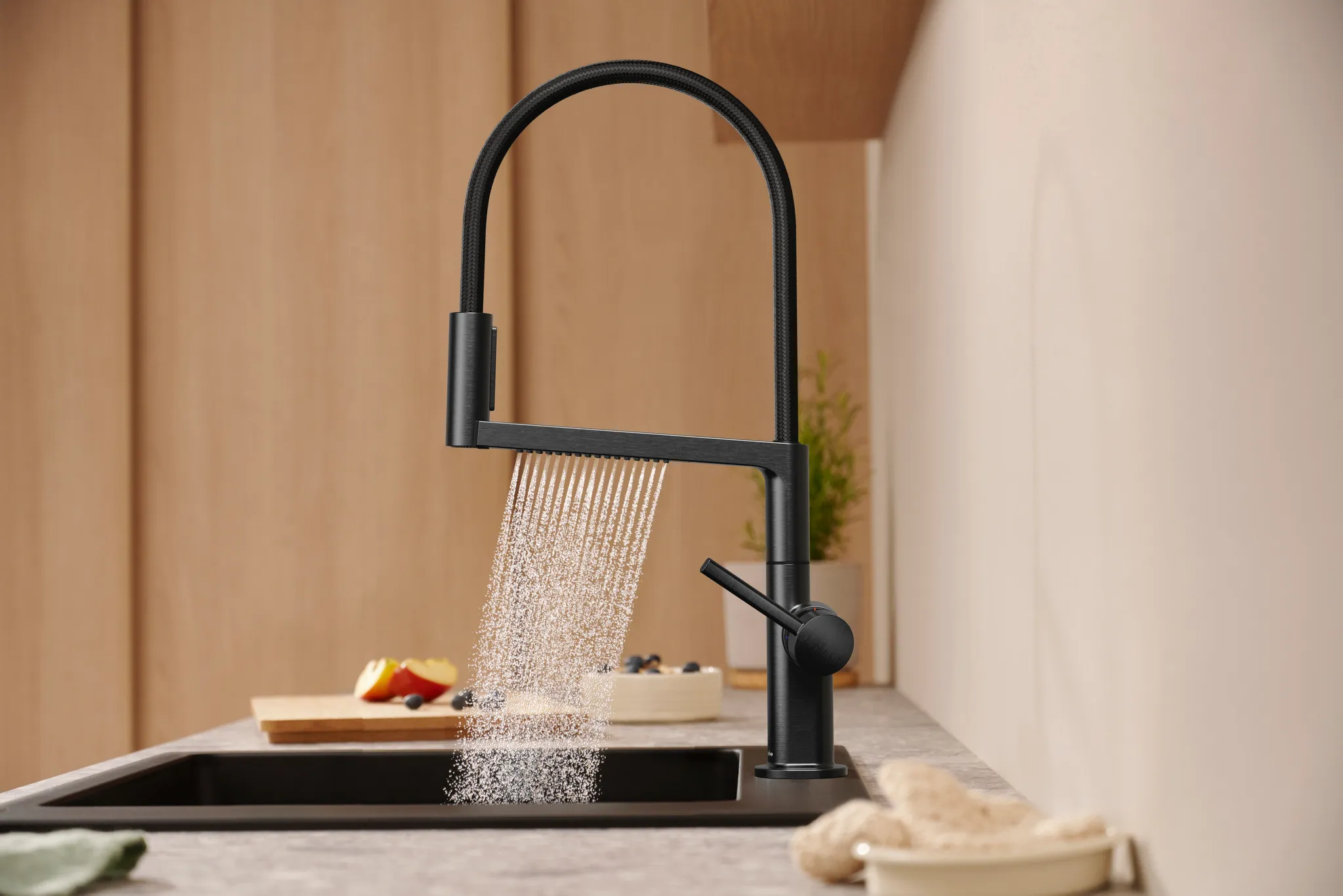 Hansgrohe Talis Select M54 PowderSpray Einhebel-Küchenmischer Semi-Pro, Brushed Black Chrome Hansgrohe Talis Select M54 PowderSpray Einhebel-Küchenmischer Semi-Pro, Brushed Black Chrome