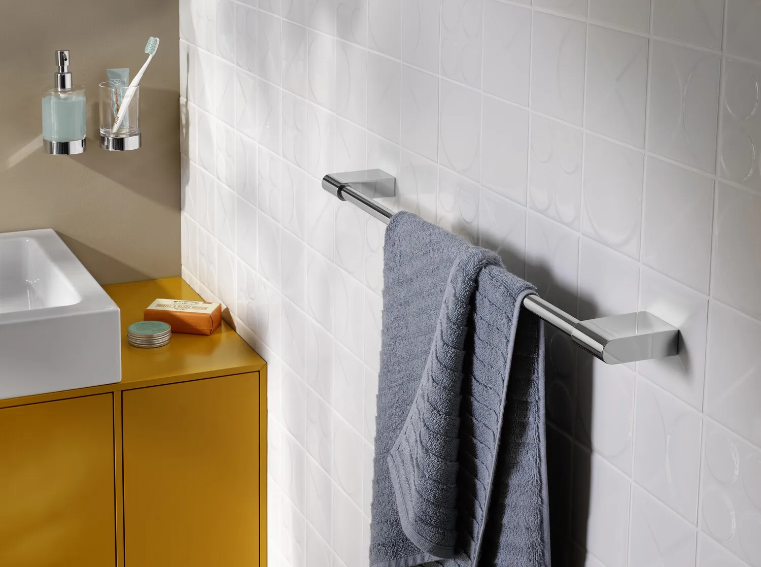 flow Badetuchhalter 500 mm, schwarz flow Badetuchhalter 500 mm, schwarz