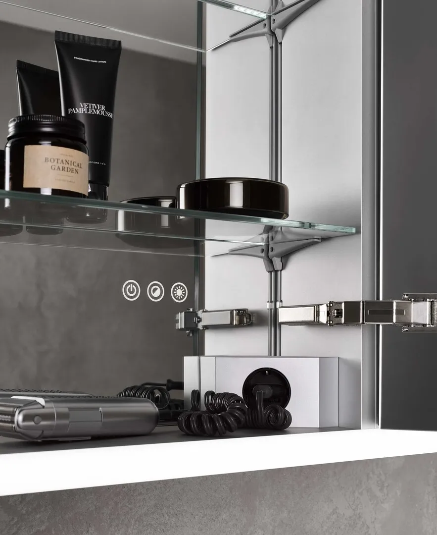 emco Spiegelschrank „prime“ Facelift 140,2 × 70 × 16,7 cm emco Spiegelschrank „prime“ Facelift 140,2 × 70 × 16,7 cm