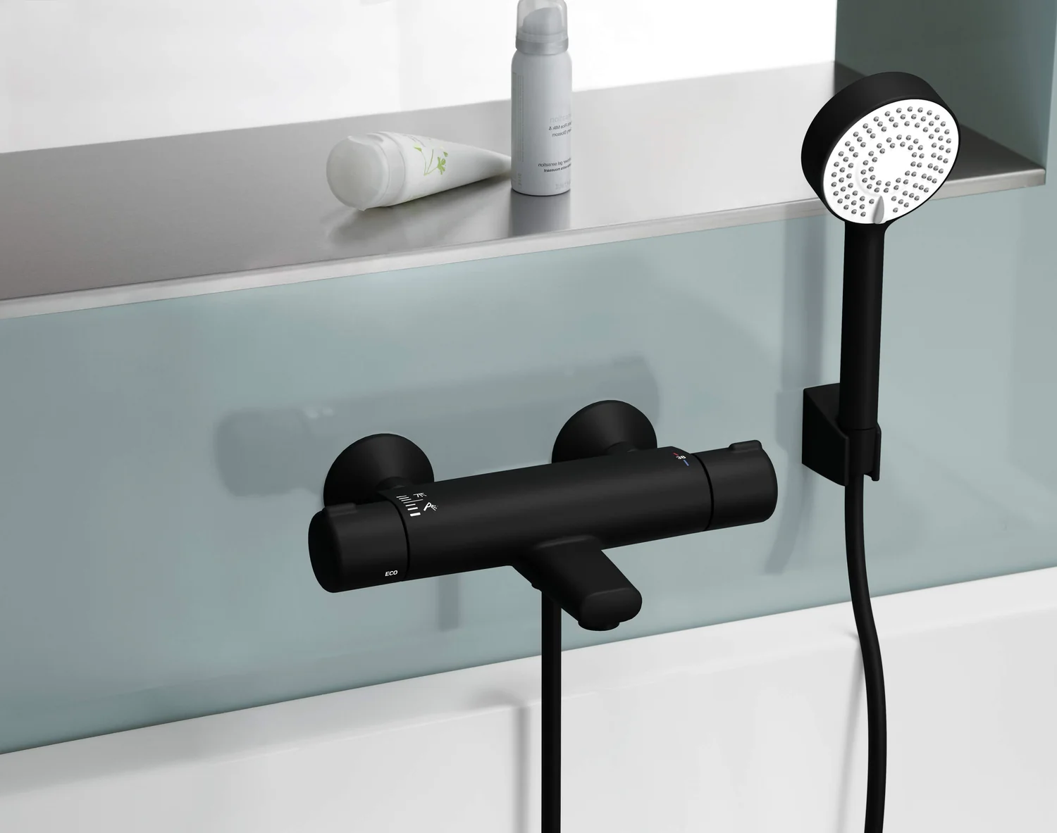 HansaMICRA Wannenfüll- und Brausebatterie HansaMICRA 5816, Ausladung 159 mm DN15, Matt-Schwarz HansaMICRA Wannenfüll- und Brausebatterie HansaMICRA 5816, Ausladung 159 mm DN15, Matt-Schwarz