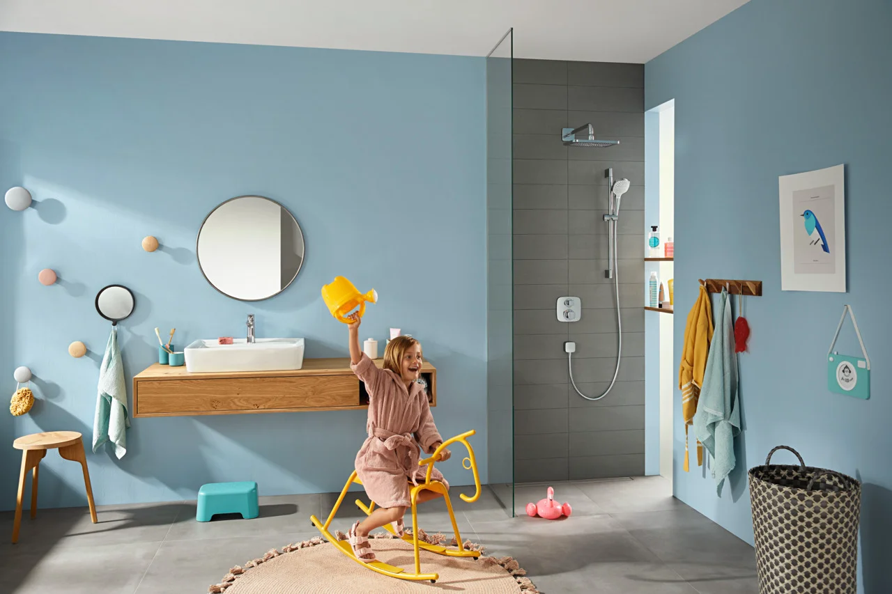 Hansgrohe Croma E Kopfbrause 1-Jet in Chrom, 280 x 170 mm, verstellbarer Winkel, RainAir Strahlart, für Durchlauferhitzer geeignet
