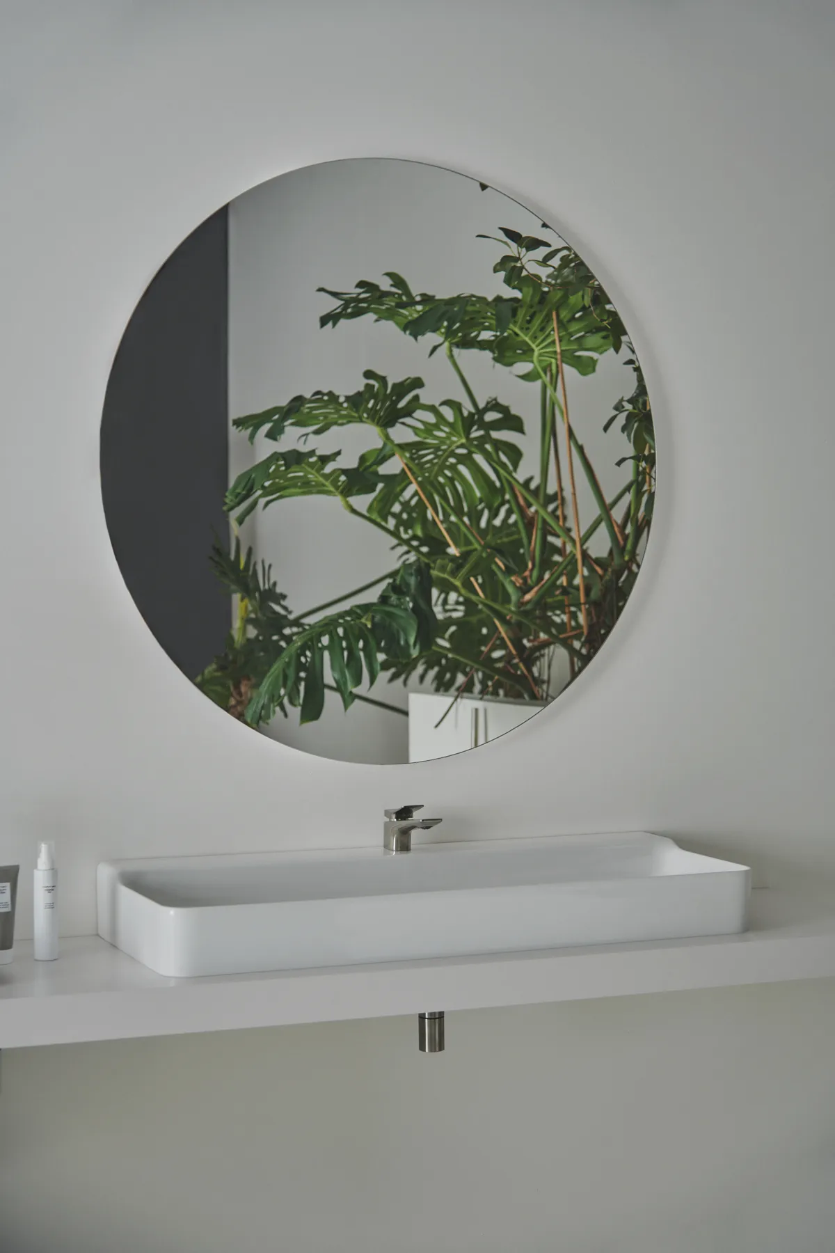 Ideal Standard Spiegel „Conca“ 120 × 120 cm Ideal Standard Spiegel „Conca“ 120 × 120 cm