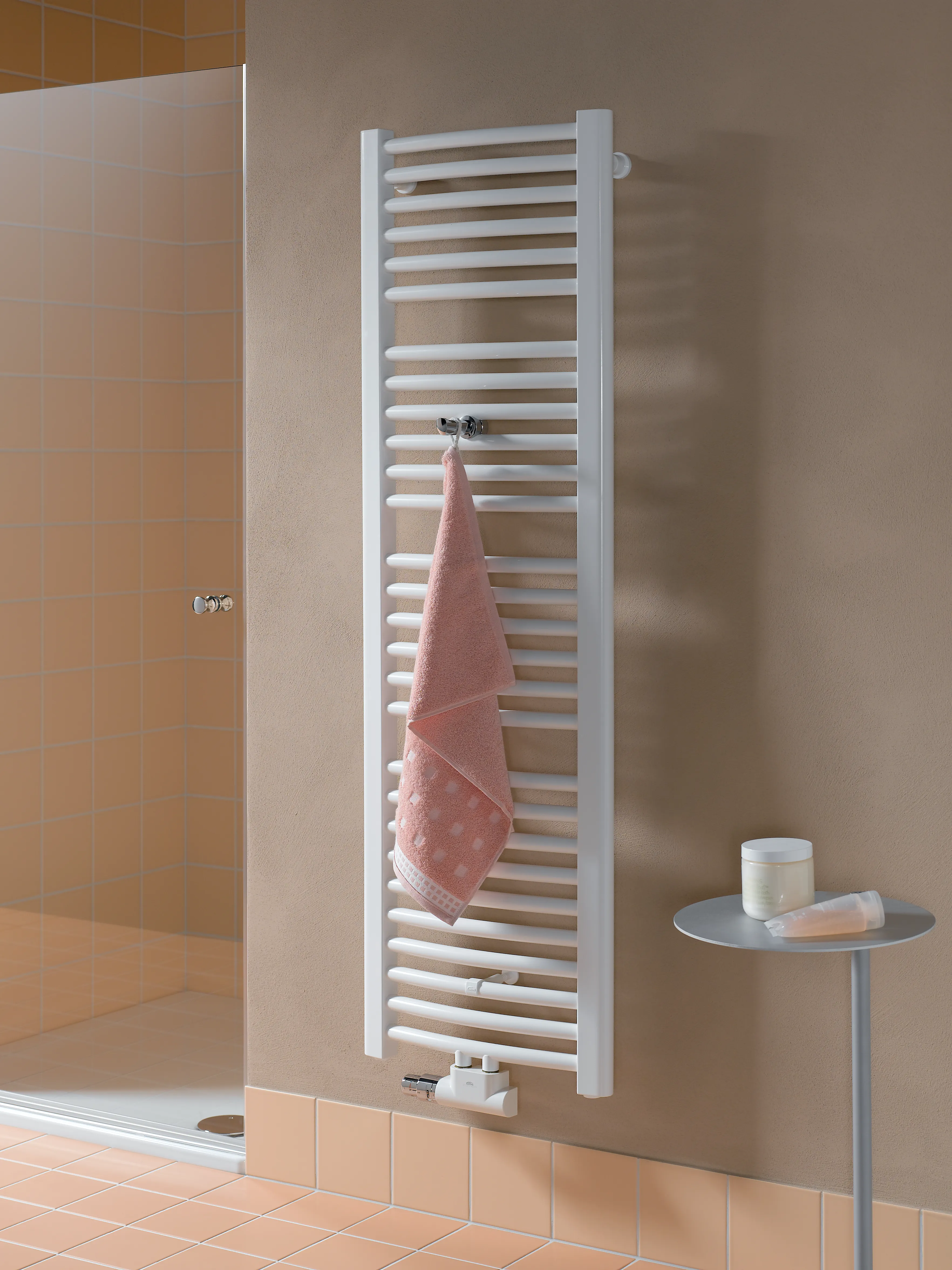 Kermi Heizkörper „Basic®-50 R“ 52,4 × 117,2 cm in Graphit Metallic Kermi Heizkörper „Basic®-50 R“ 52,4 × 117,2 cm in Graphit Metallic