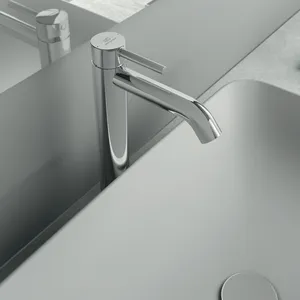 Ideal Standard Waschtischarmatur Ceraline, verlängerter Sockel, Chrom Ideal Standard Waschtischarmatur Ceraline, verlängerter Sockel, Chrom