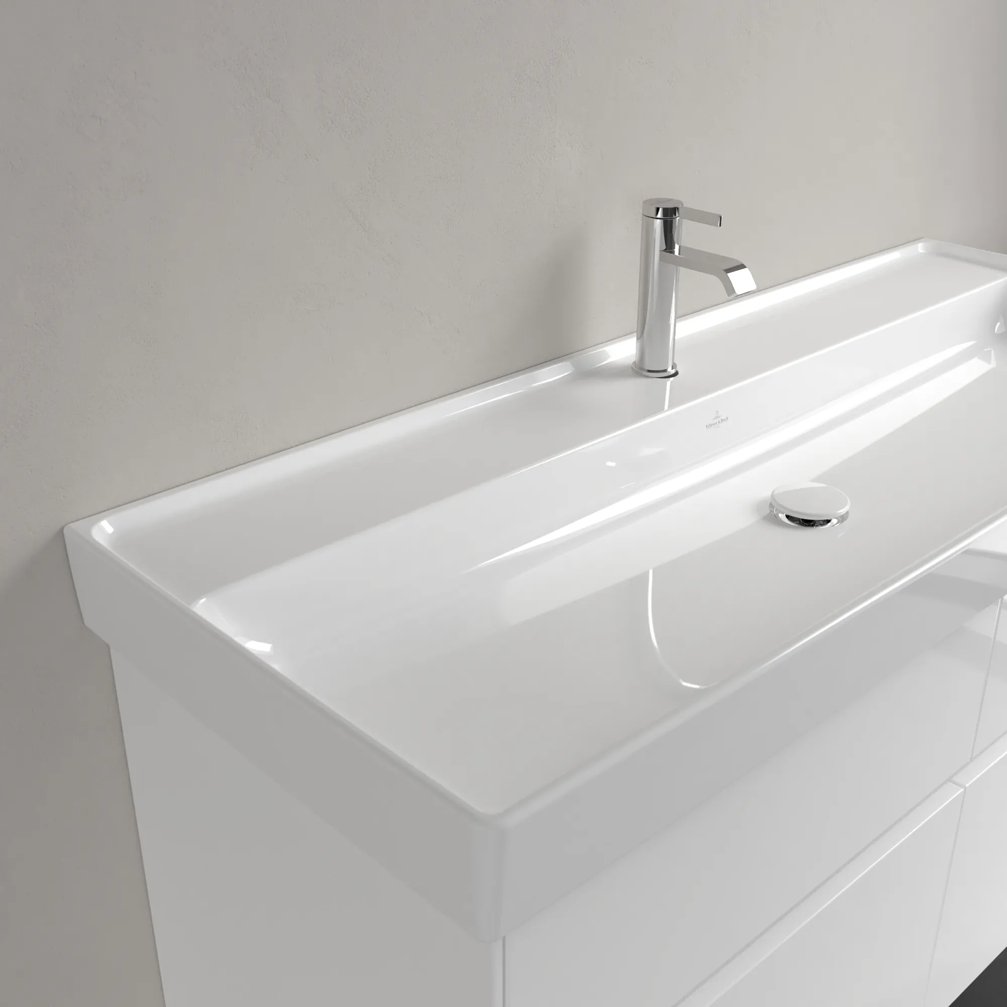 Villeroy & Boch Schrankwaschtisch aus TitanCeram „Collaro“ 1200 × 470 × 160 mm, mit Hahnlochbohrung, Hahnlochposition mittig in Weiß Alpin Villeroy & Boch Schrankwaschtisch aus TitanCeram „Collaro“ 1200 × 470 × 160 mm, mit Hahnlochbohrung, Hahnlochposition mittig in Weiß Alpin