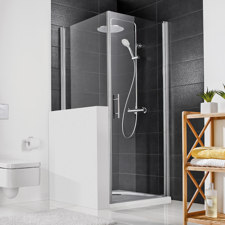 HSK gerahmte verkürzte Seitenwand für Drehtür „Favorit Nova“ Glas Klar hell, Profile Weiß, für 750 mm, H: 1700 mm HSK gerahmte verkürzte Seitenwand für Drehtür „Favorit Nova“ Glas Klar hell, Profile Weiß, für 750 mm, H: 1700 mm