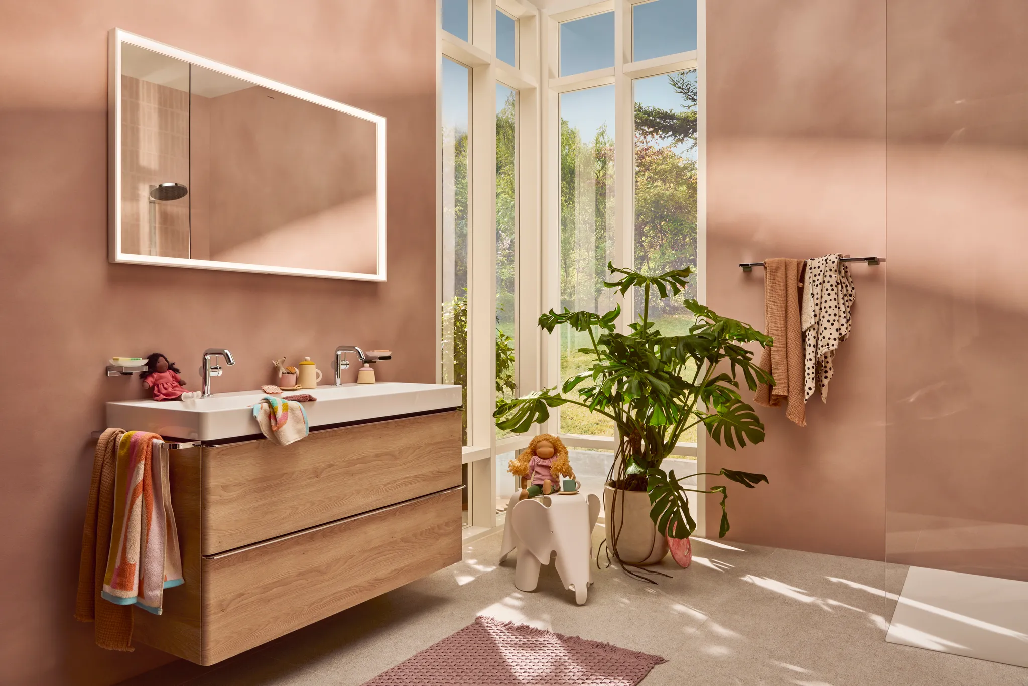 Xarita E Spiegel mit LED-Beleuchtung 1200/50 IR Sensor Mattweiß Xarita E Spiegel mit LED-Beleuchtung 1200/50 IR Sensor Mattweiß