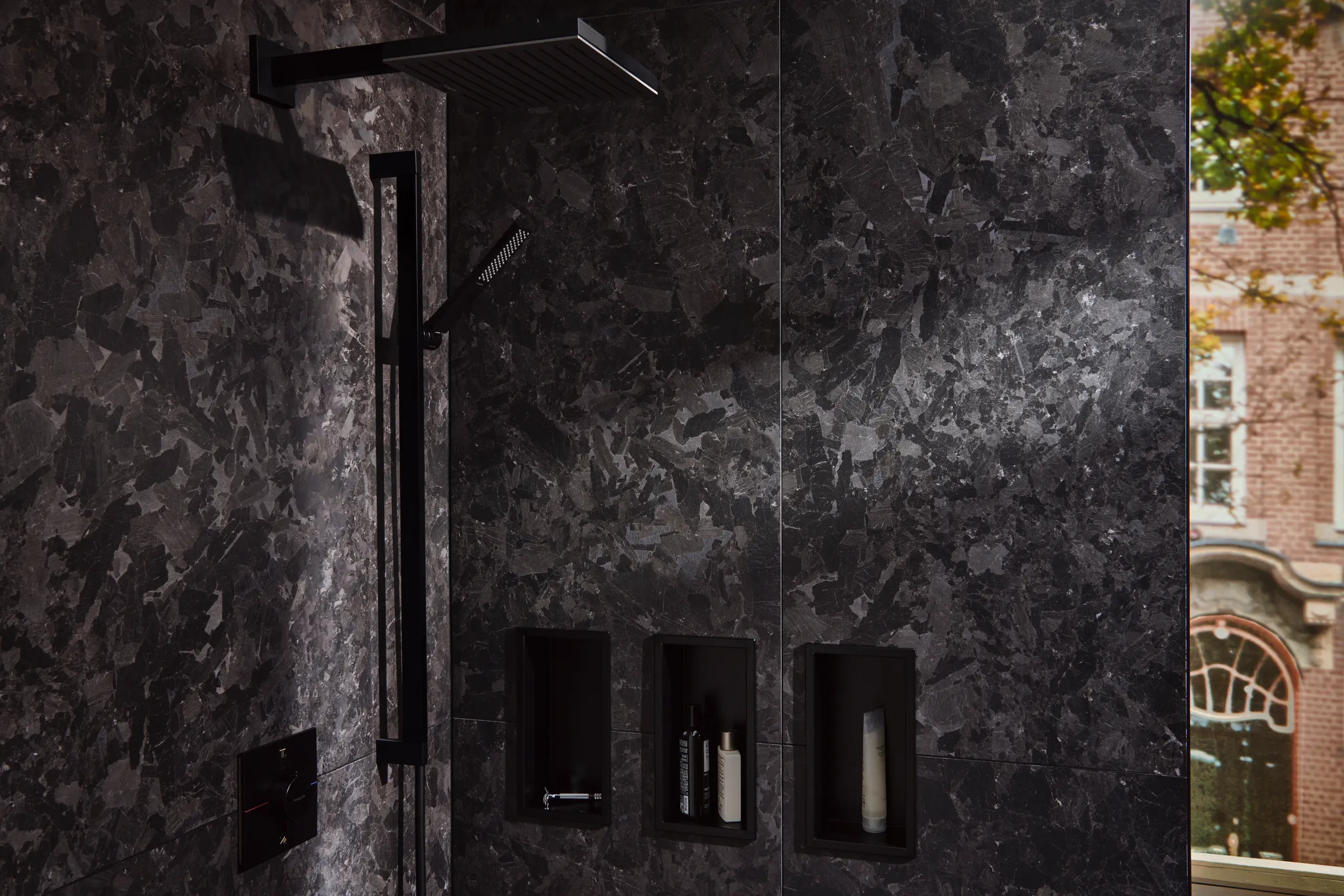 ShowerSelect Comfort E Thermostat Unterputz für 2 Verbraucher Chrom ShowerSelect Comfort E Thermostat Unterputz für 2 Verbraucher Chrom