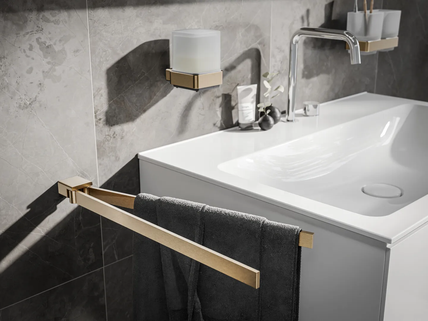 loft Handtuchhalter schwenkbar2-armig, 310mm, bronze loft Handtuchhalter schwenkbar2-armig, 310mm, bronze