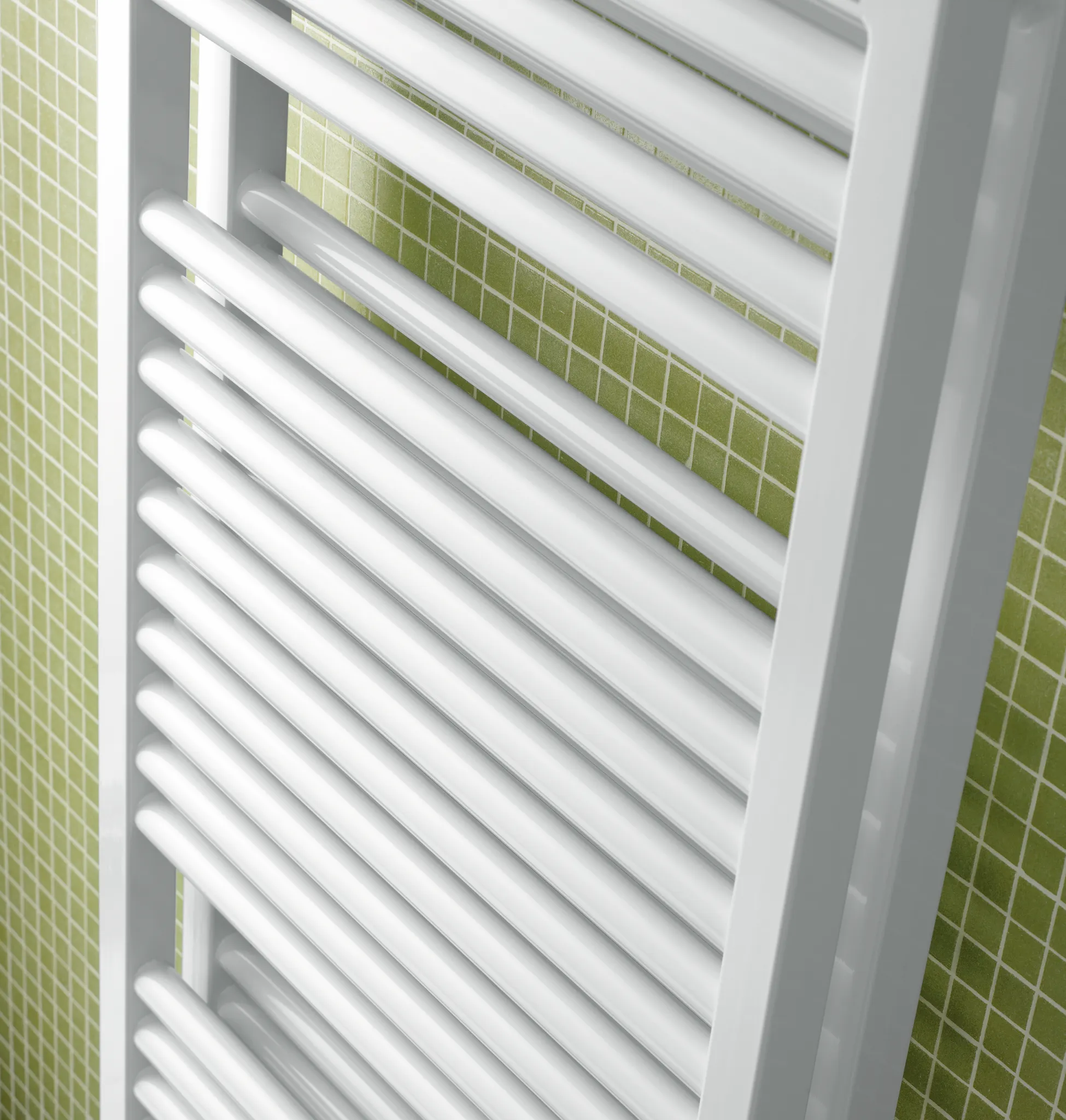 Zehnder Design-Heizkörper „Universal“ für Warmwasser-Zentralheizung oder gemischten Betrieb mit 150 mm-Mittelanschluss 60 × 119,5 cm, Mittelanschluss in Pearl Beige (RAL 1035) Zehnder Design-Heizkörper „Universal“ für Warmwasser-Zentralheizung oder gemischten Betrieb mit 150 mm-Mittelanschluss 60 × 119,5 cm, Mittelanschluss in Pearl Beige (RAL 1035)