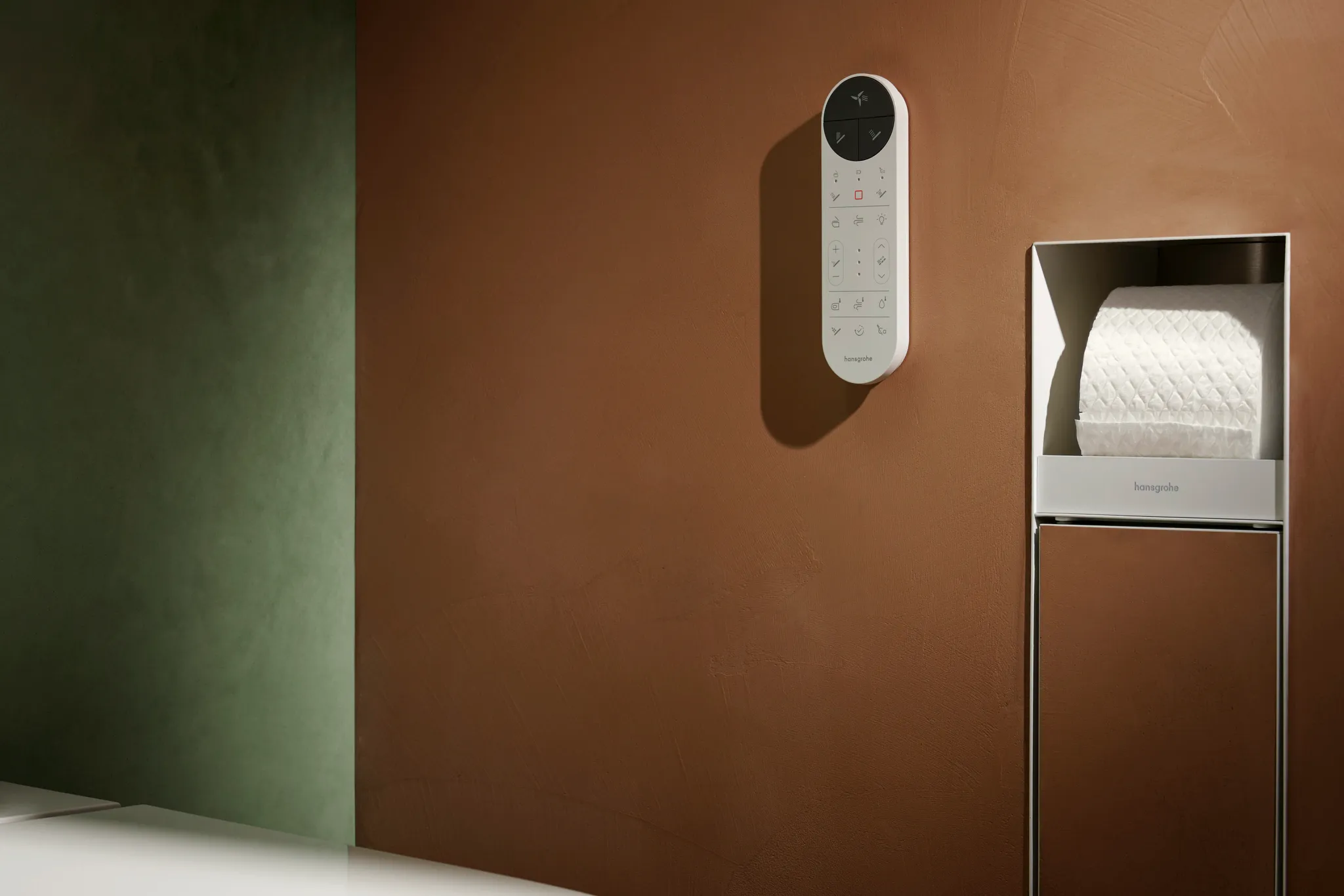 Hansgrohe LavaPura Element S Wand-Dusch-WC Komplett Set AquaHelix Flush, SmartClean, HygieneEffect, Weiß Hansgrohe LavaPura Element S Wand-Dusch-WC Komplett Set AquaHelix Flush, SmartClean, HygieneEffect, Weiß