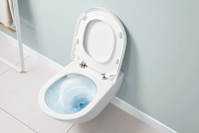 Wand-Tiefspül-WC „Subway 3.0“ 37 × 36 × 56 × 56 cm, mit CeramicPlus, ohne Spülrand, Abgang waagerecht