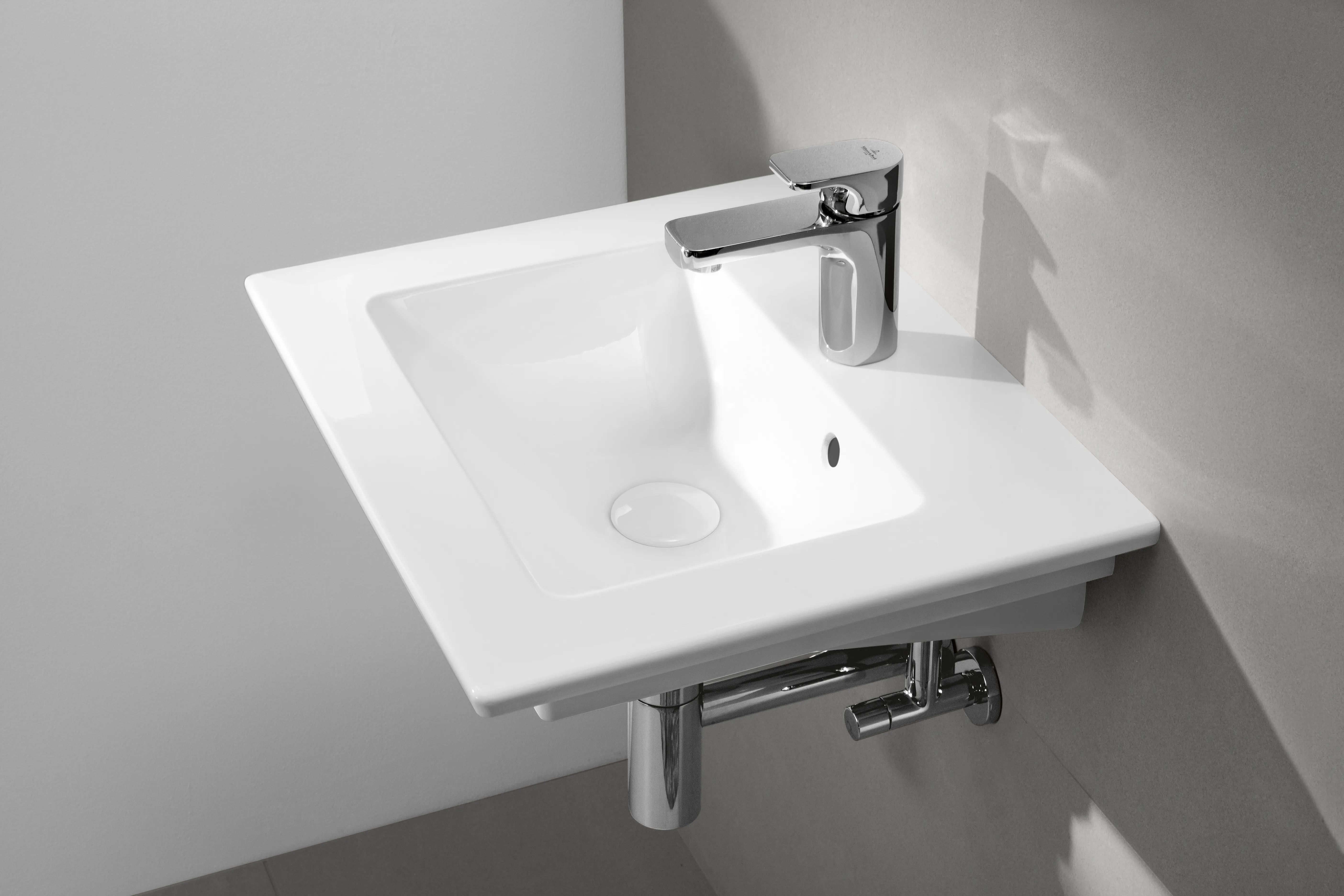 Villeroy & Boch Handwaschbecken „Venticello“ 500 × 420 × 150 mm, mit Hahnlochbohrung, Hahnlochposition mittig in Weiß Alpin Villeroy & Boch Handwaschbecken „Venticello“ 500 × 420 × 150 mm, mit Hahnlochbohrung, Hahnlochposition mittig in Weiß Alpin